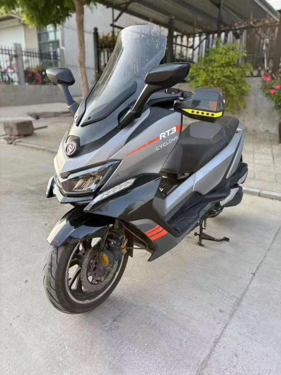 宗申赛科龙rt3s顶配智慧版一台,搭载原装进口韩国大林四气门水冷