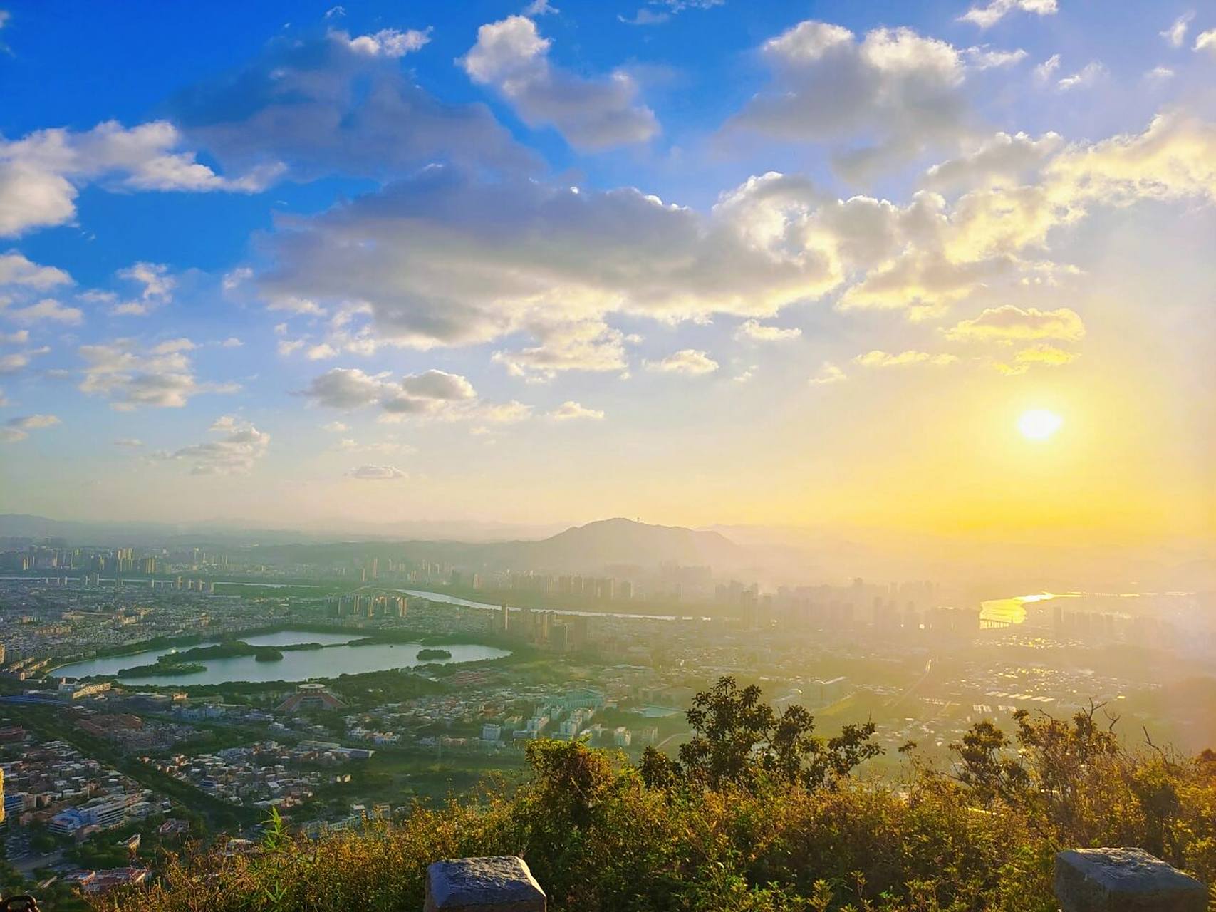 爬山-泉州市五a级景区 清源山 清源山国家重点风景区是泉州十八景之一