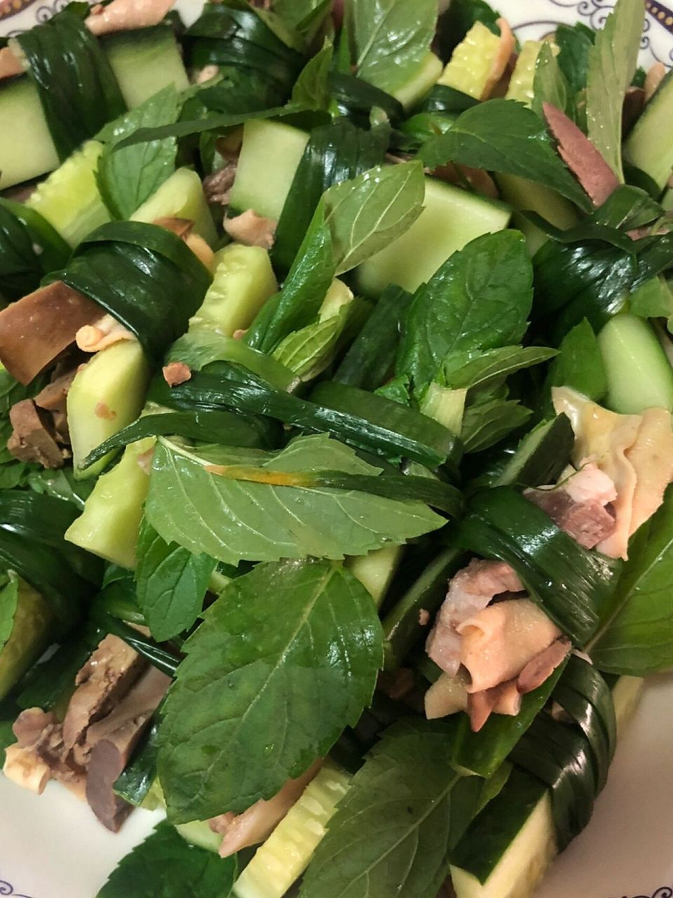 家常菜 醋血鸭酱 河池风味特色菜 	 秘制鸭酱:鸭血 秘制坛酸水 各样