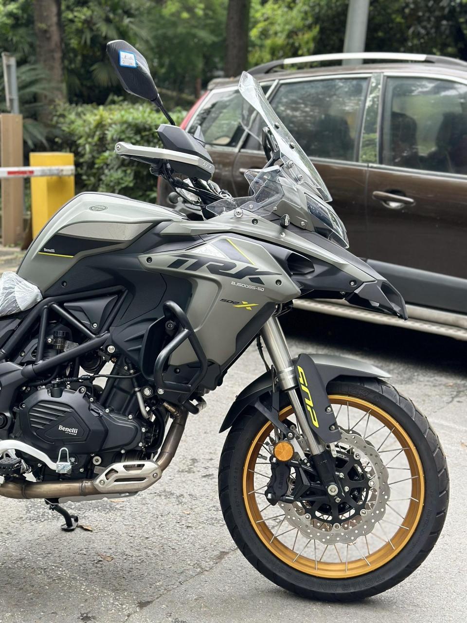 全新贝纳利trk 502x特价来了34,800赠送三厢全国包邮把握机会,仅此一