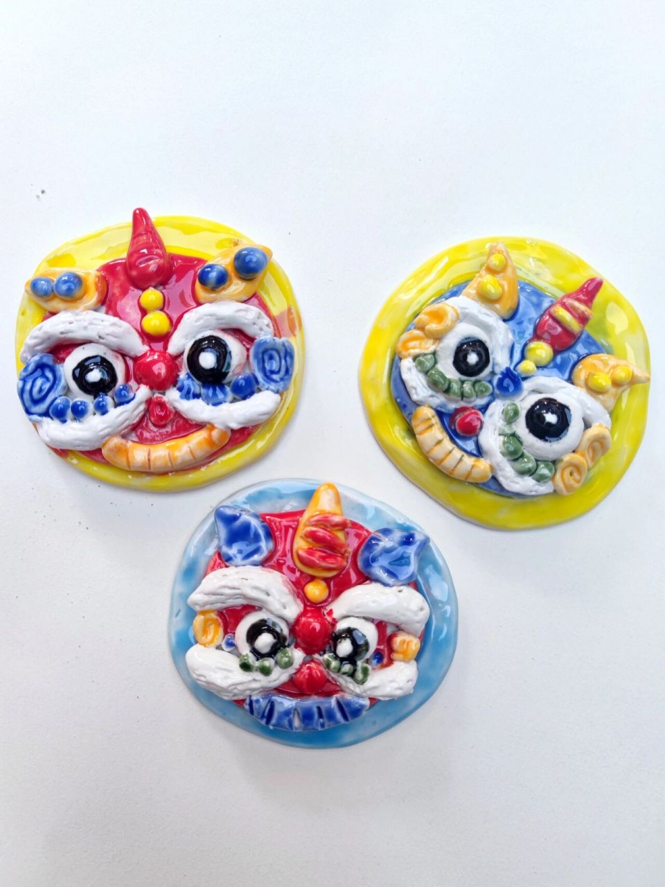 陶艺《醒狮》6-7岁 教学目标: 1.