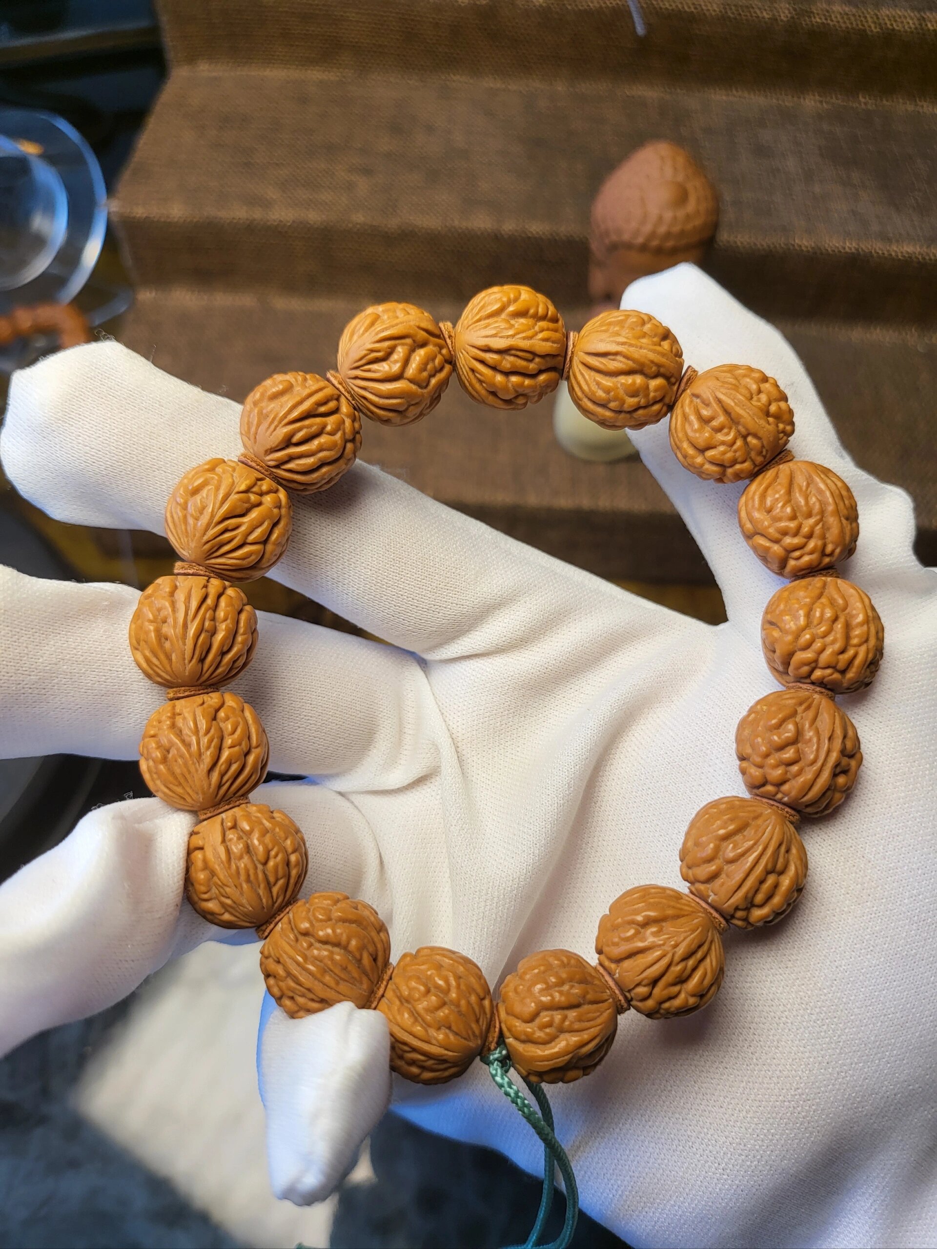 龙纹桃核荔枝纹 秦岭天然桃核手串龙纹桃核手串荔枝纹纯天然纹路