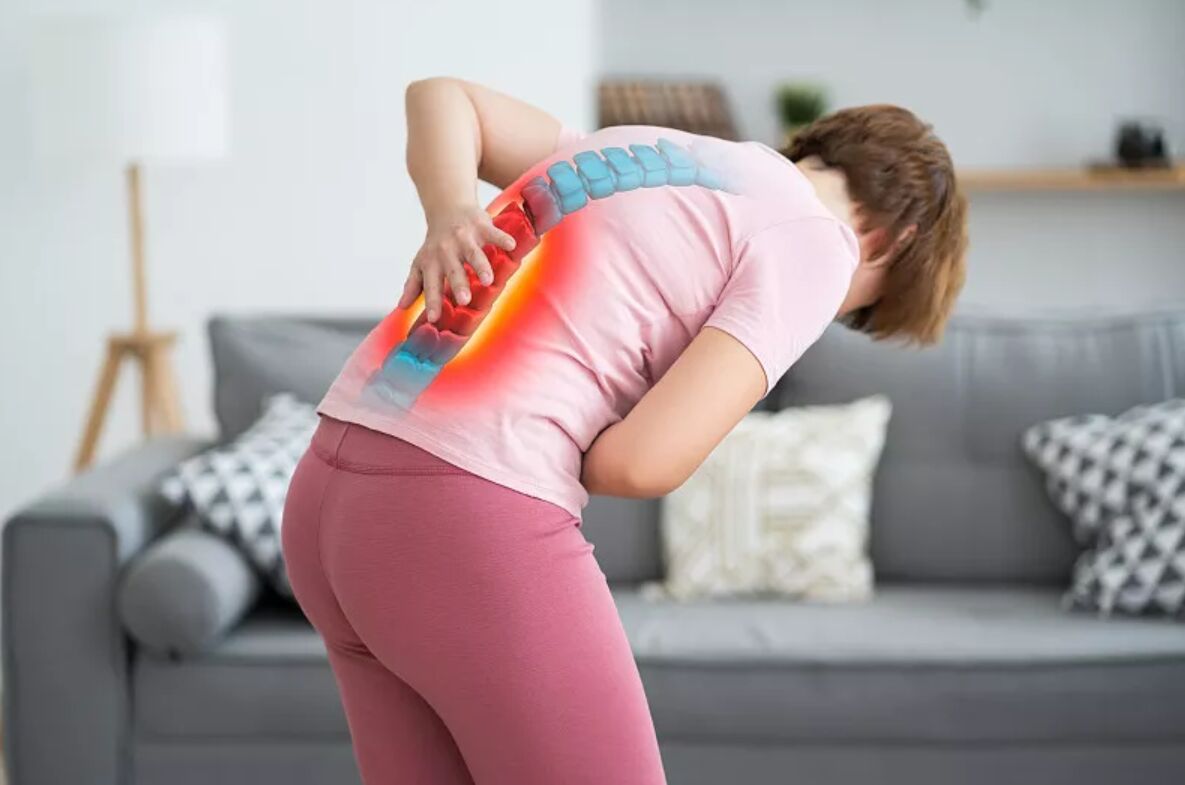 1,肌筋膜炎:后背肌肉筋膜的炎症,造成疼痛; 2,后背肌群肌肉拉伤:远