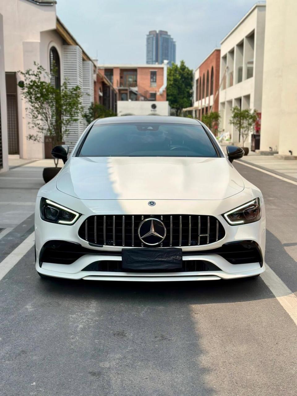 21年8月上牌奔驰amg gt50四门