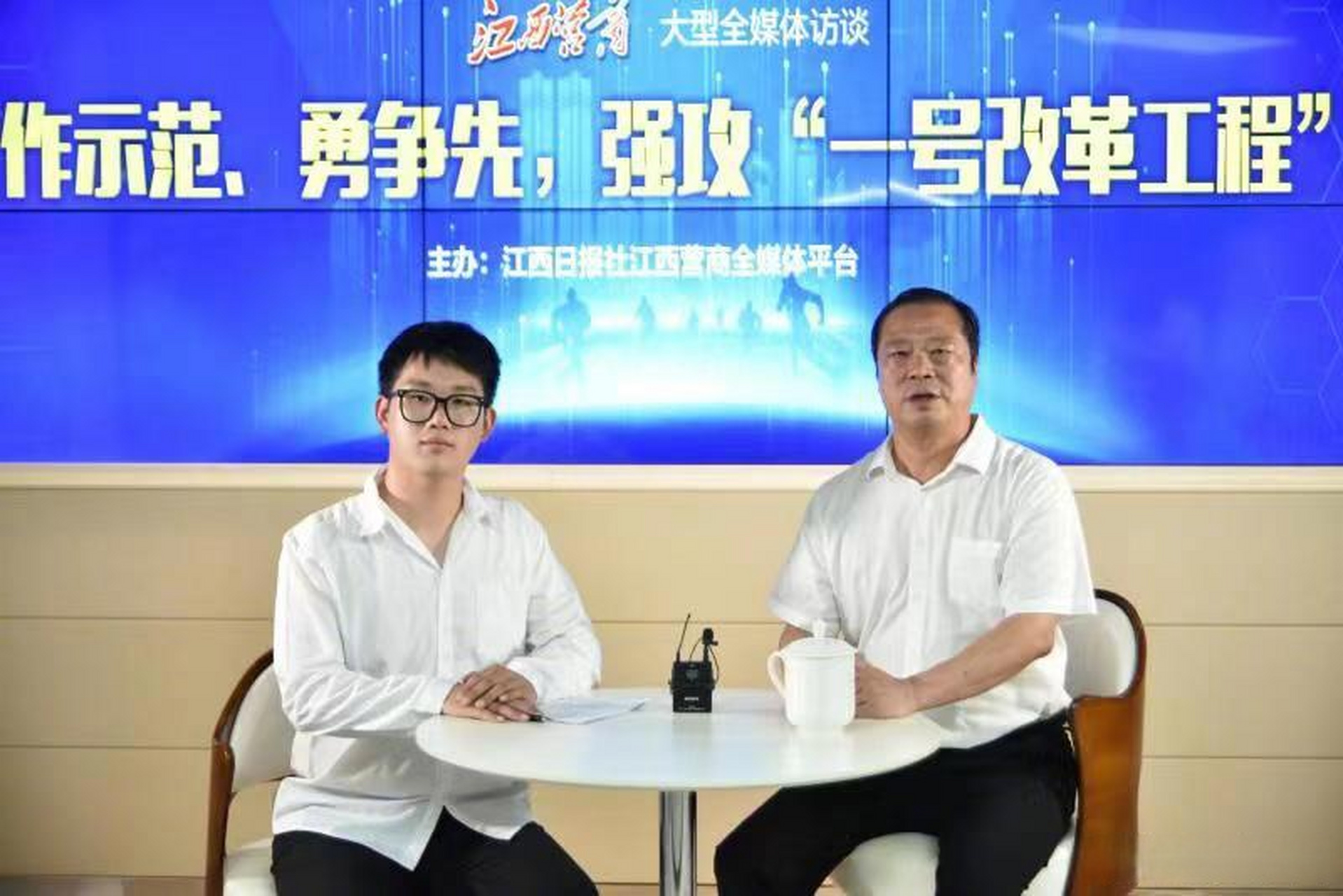 【"移动演播厅"首秀走进鹰潭市余江区】7月7日,由江西省优化营商环境