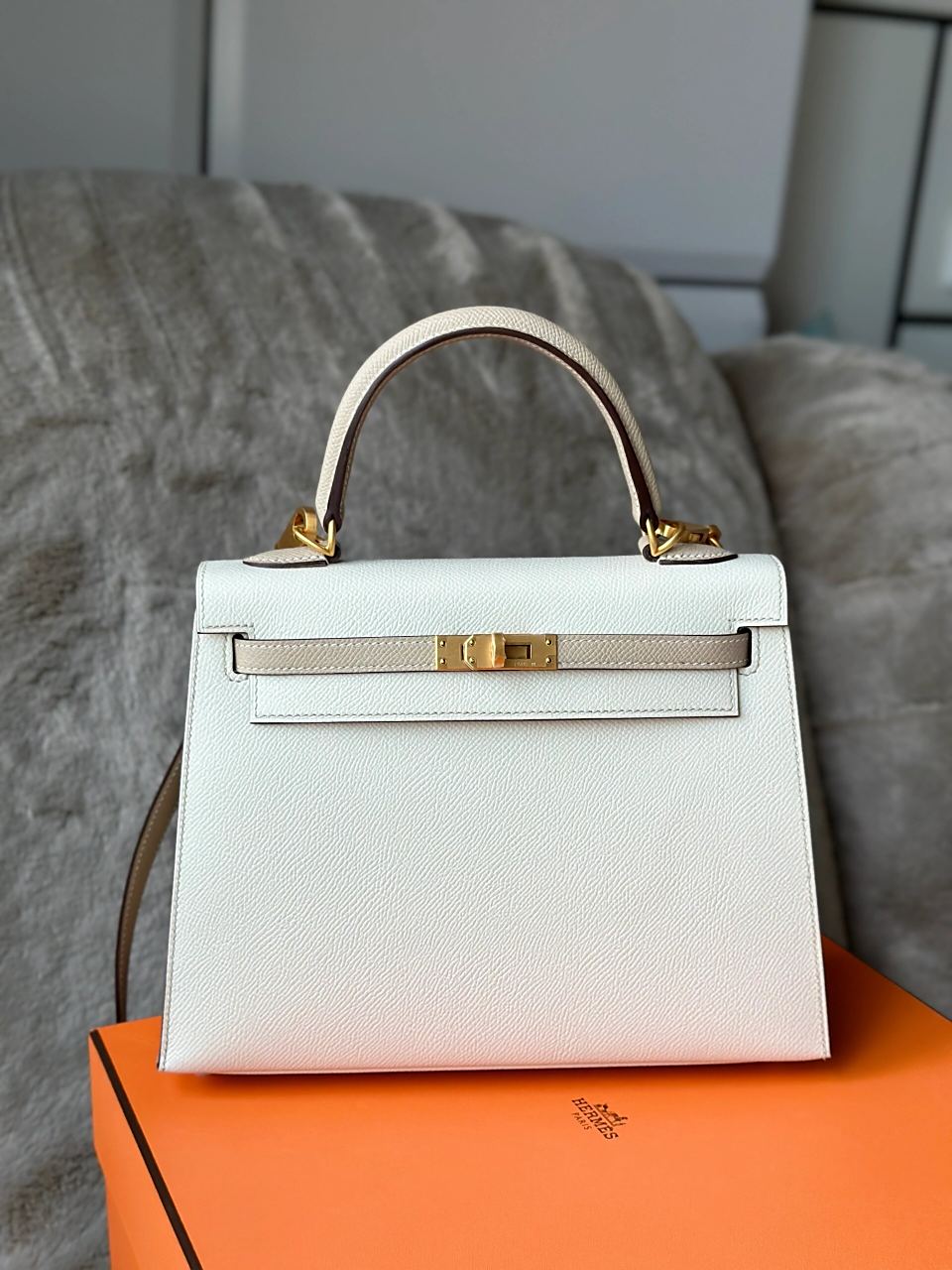 0配货的爱马仕kelly25奶昔白 配色简直绝了 没有标题党 真的是0配货