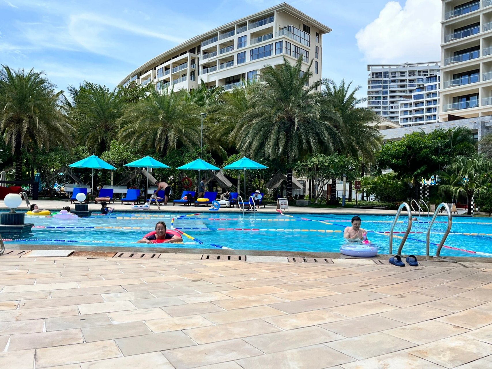 接上次,本次10天的海南旅程中,第二个让我还蛮满意的酒店就是阿罗哈