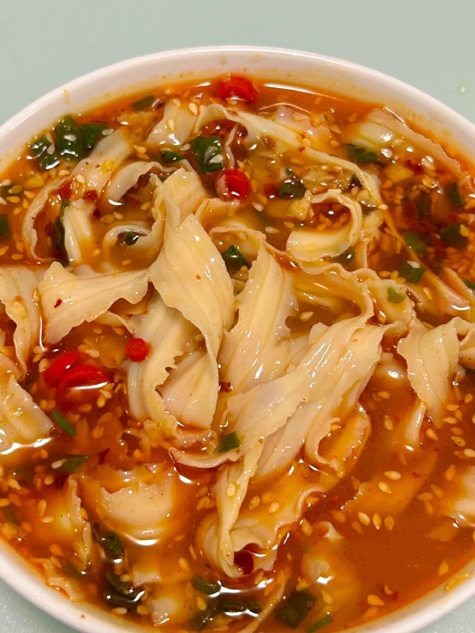 终于吃上这碗香喷喷的酸汤刀削面97味道绝了 今日分享:酸汤刀削面