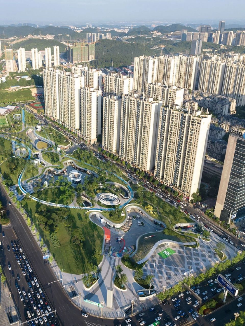 美的悦然时光 运动公园 项目位于山城贵阳市观山湖区cbd中心区,占地