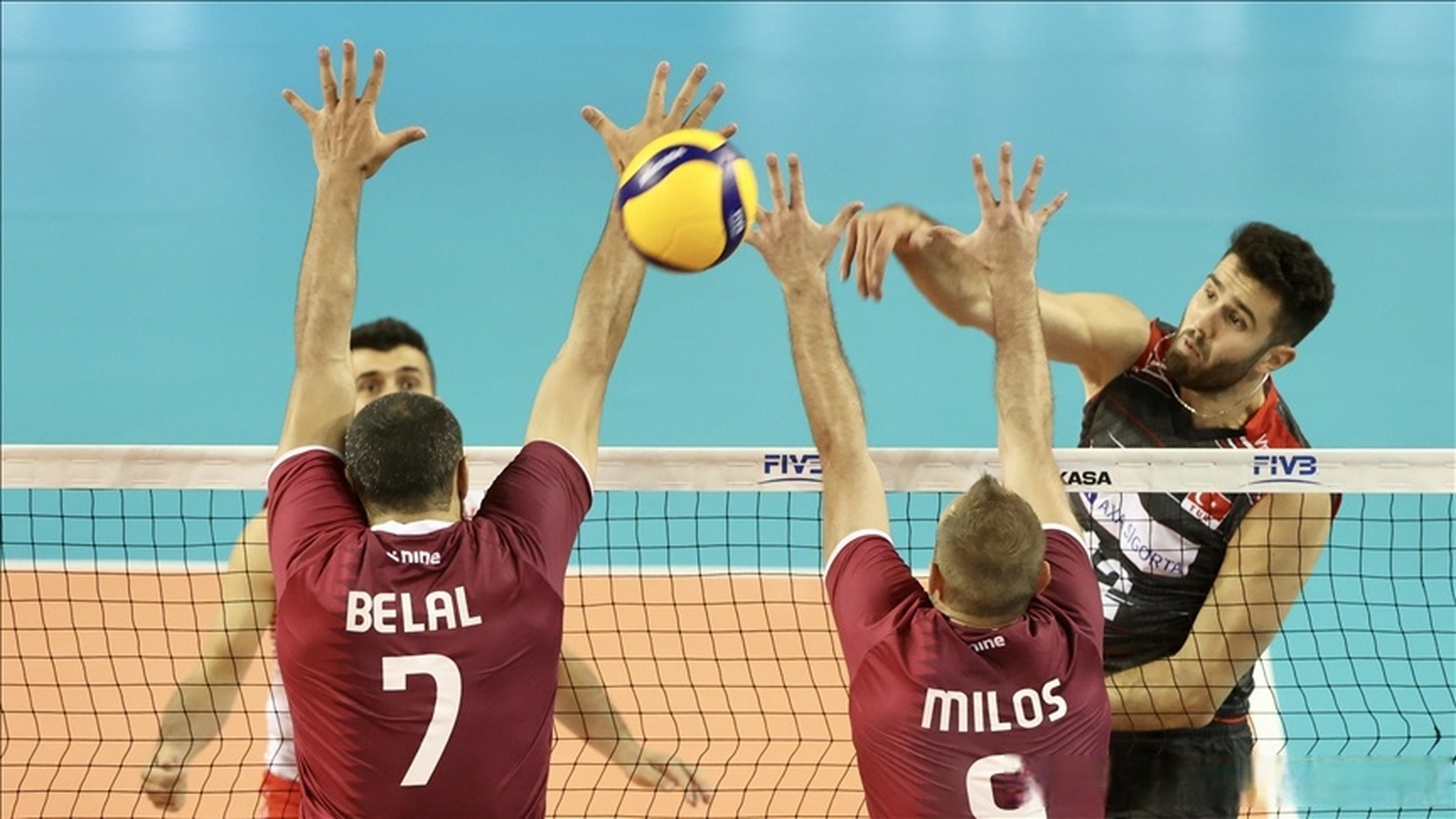 【土耳其队3-2战胜卡塔尔队,获得国际排联男排挑战者杯冠军】 周日(7