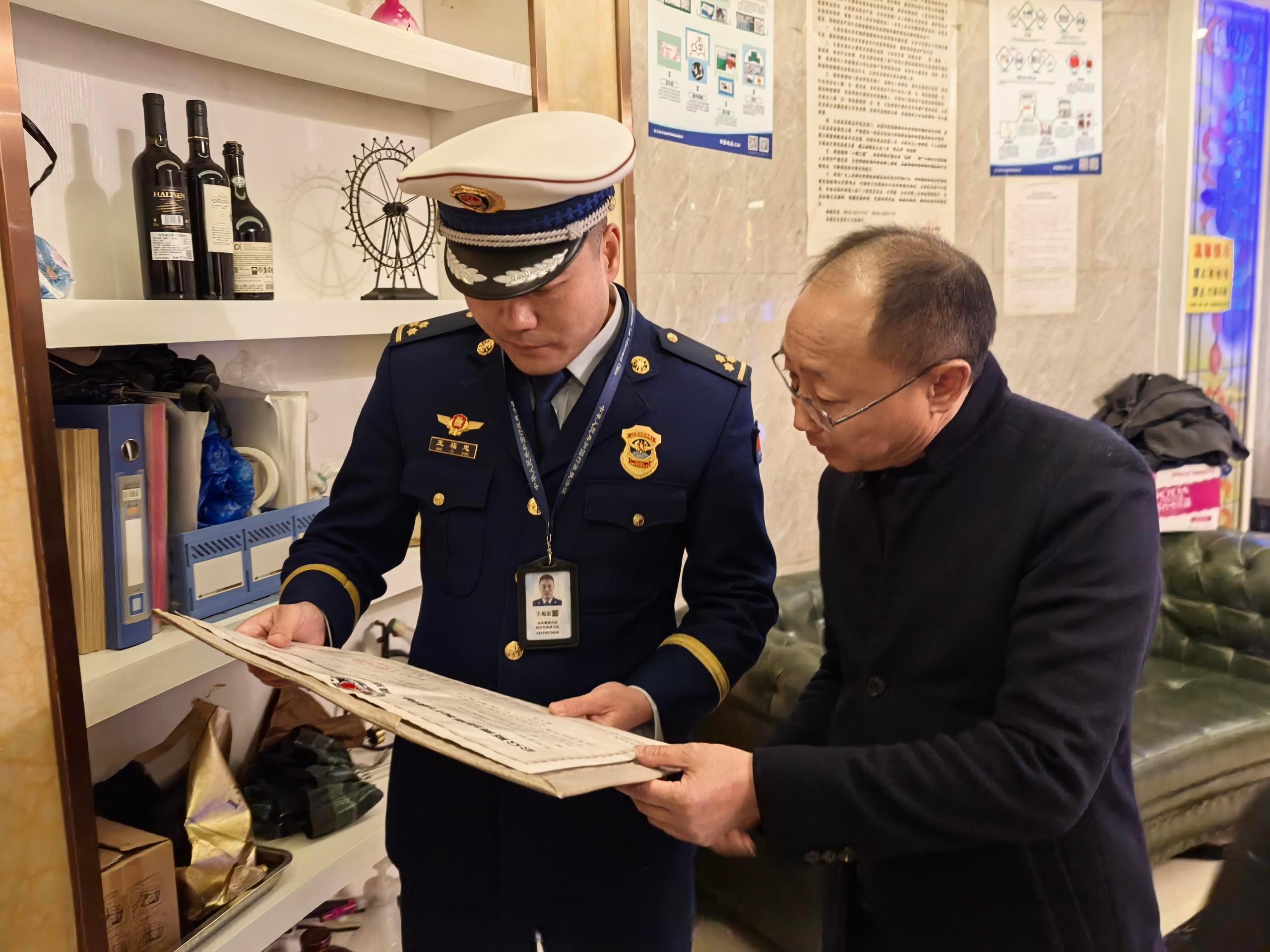 近日,达州消防 宣汉消防大队联合县文旅局对辖区娱乐场所开展安全检查