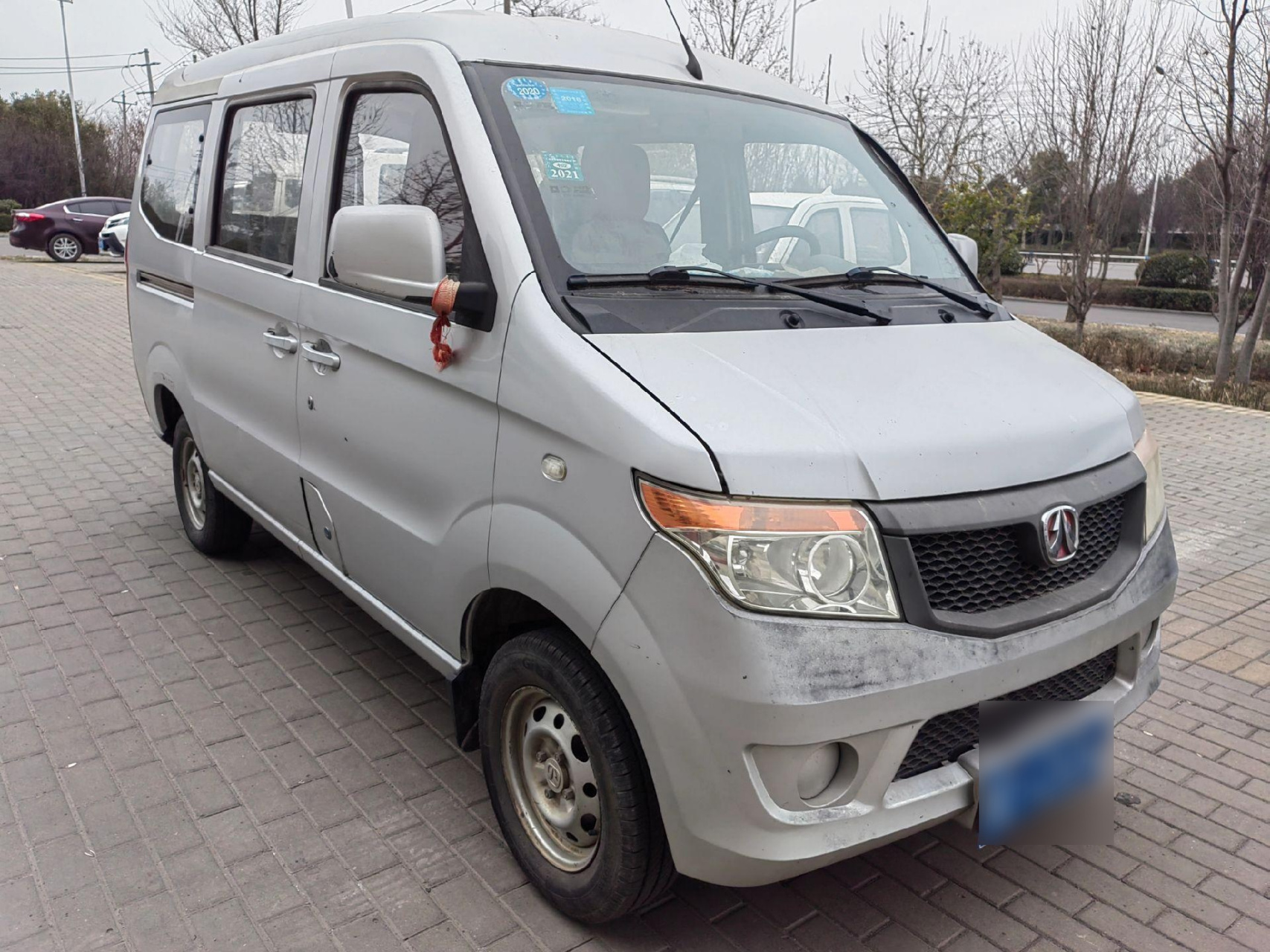 几千块钱面包车到店一台.2015年5月上户北汽威旺,1.