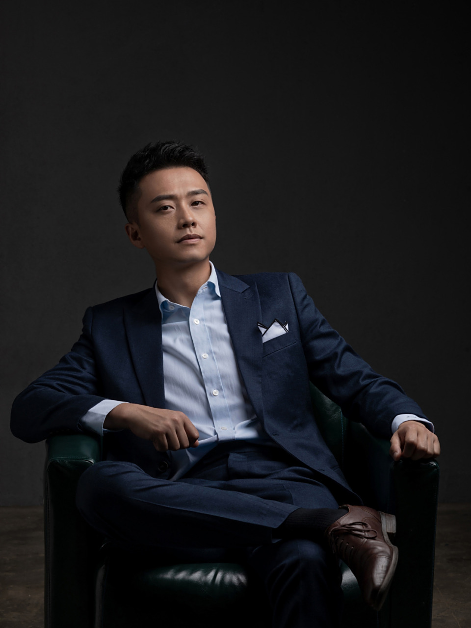 男士商务形象照丨男士写真 干练成熟 白领精英 一套好的形象 会对你的