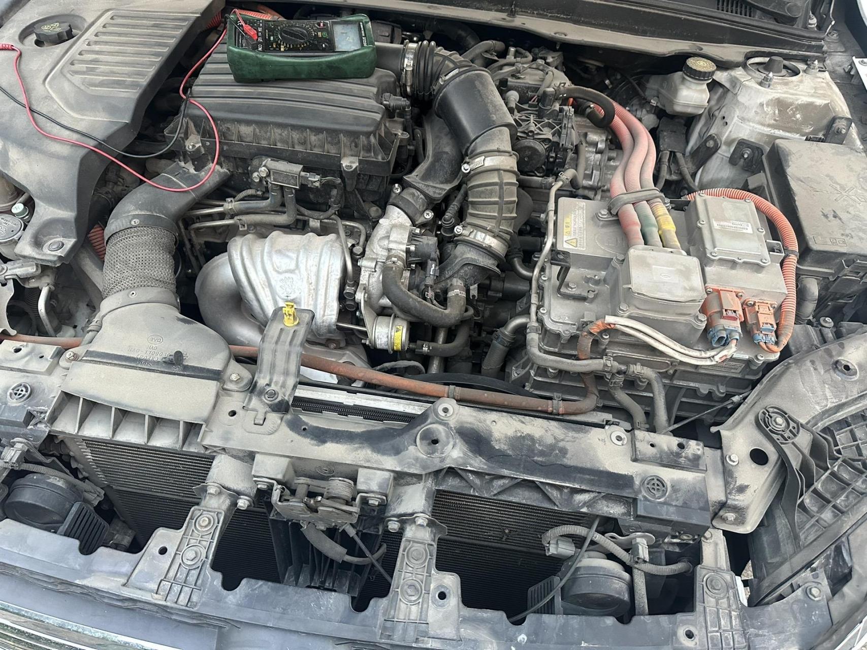 比亚迪秦,空调不能工作,更换动力电池模块水泵