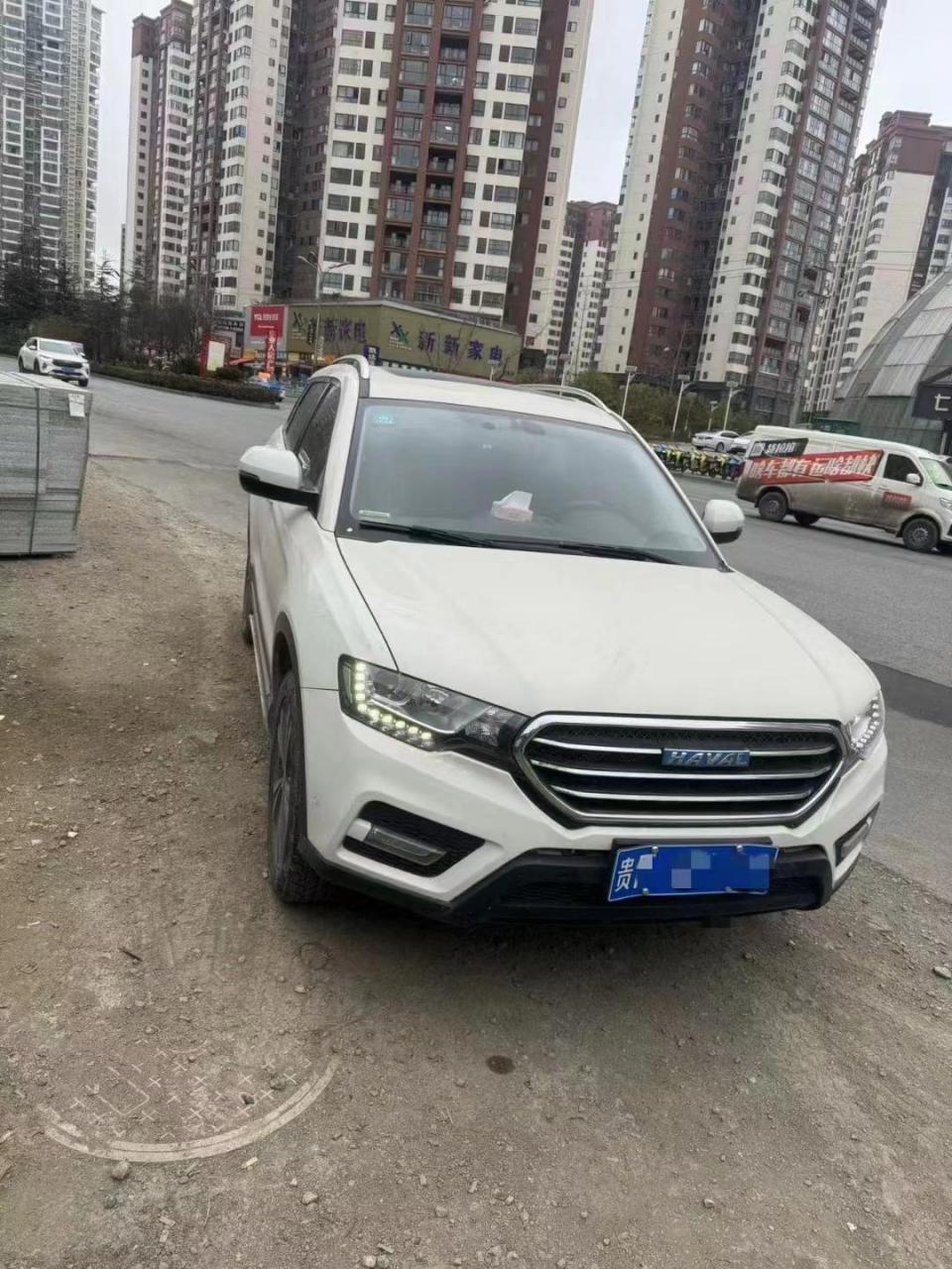 2016年哈弗h6酷派 新车10几万 手动全景天窗 车况精品 发变原版