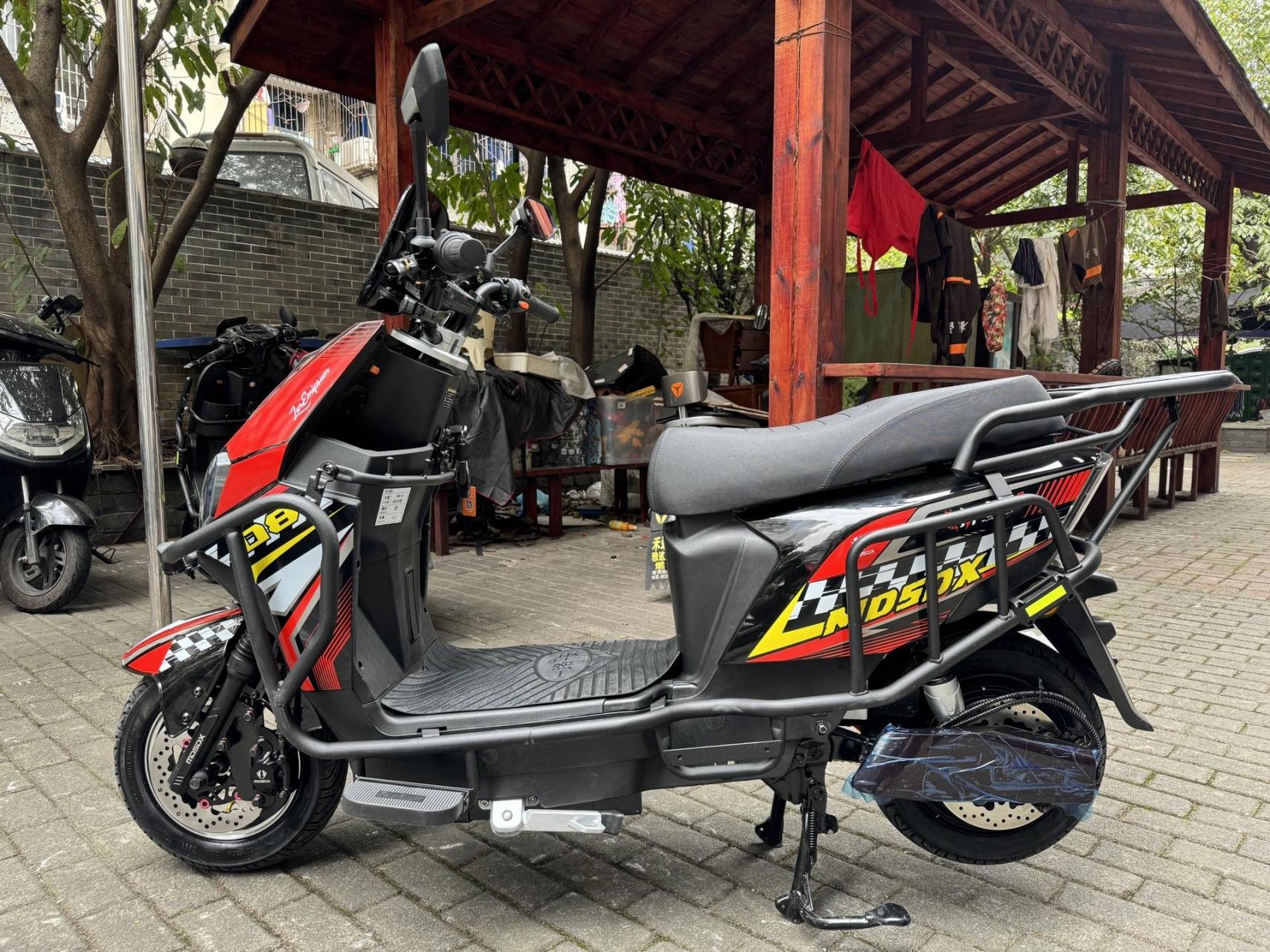 电动车外卖神车 2024最新款闪电侠神鹰第8代 王炸车型,摩旅风格,携酷
