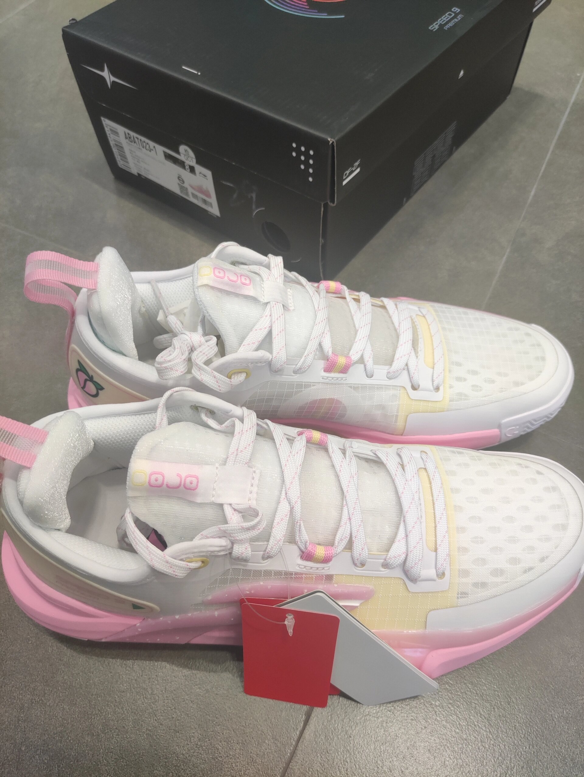 好家伙,连鞋盒都这么好看 :李宁闪击9粉红色配色06 :猛男必备 :满满