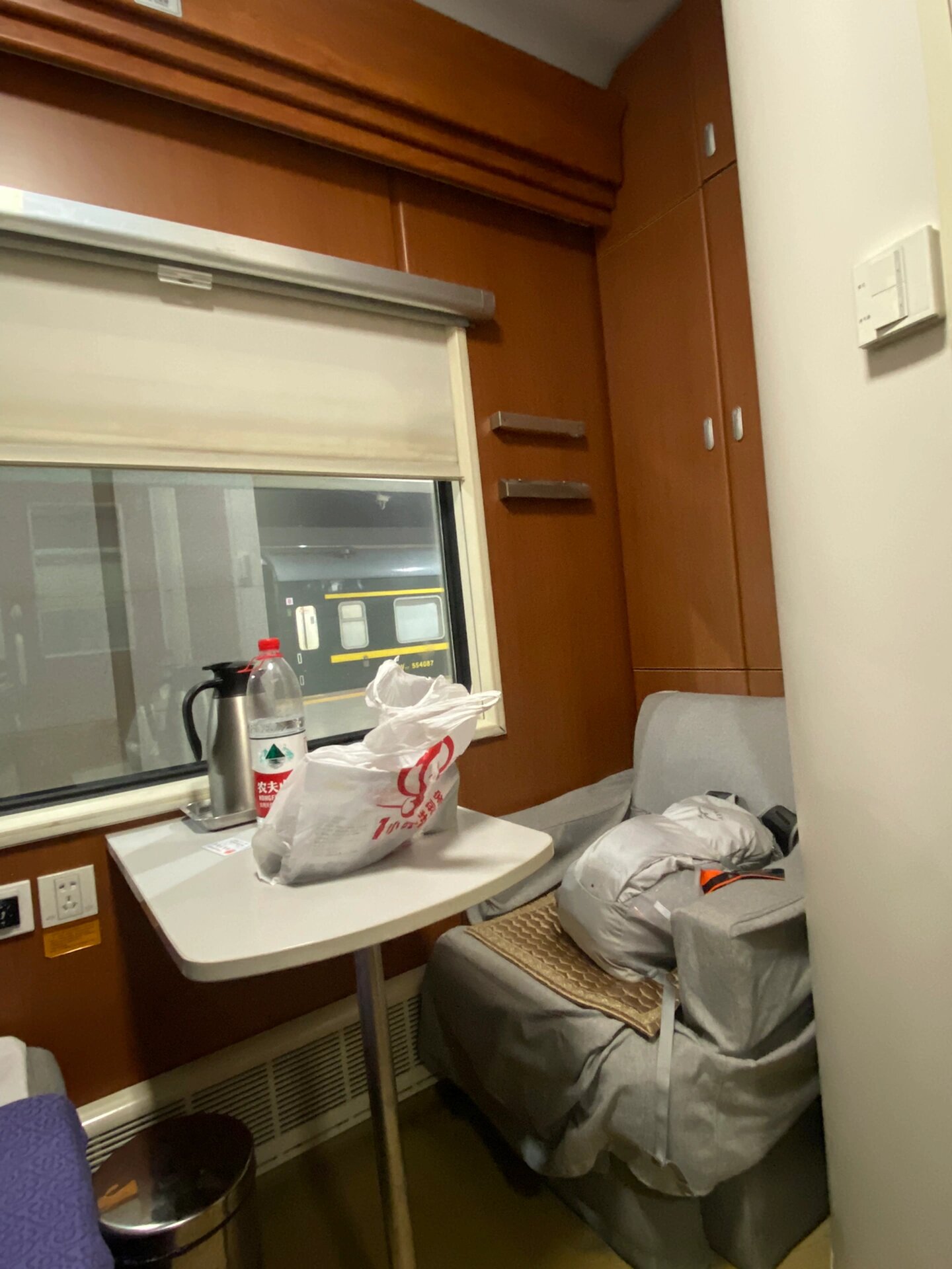 打开火车新世界#高级软卧初体验