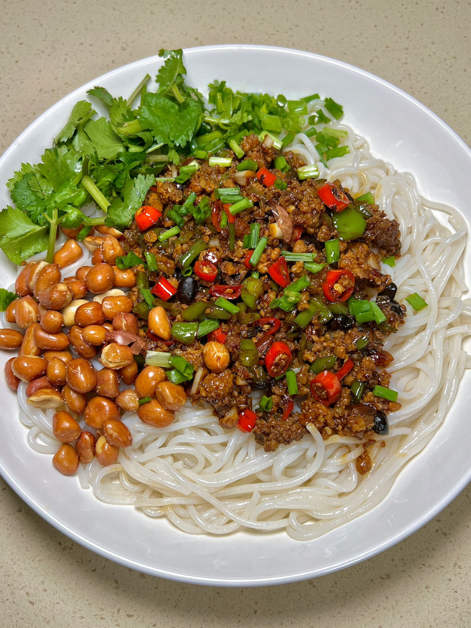 本嗦粉脑袋又来分享超级好吃的米粉做法啦哈哈!