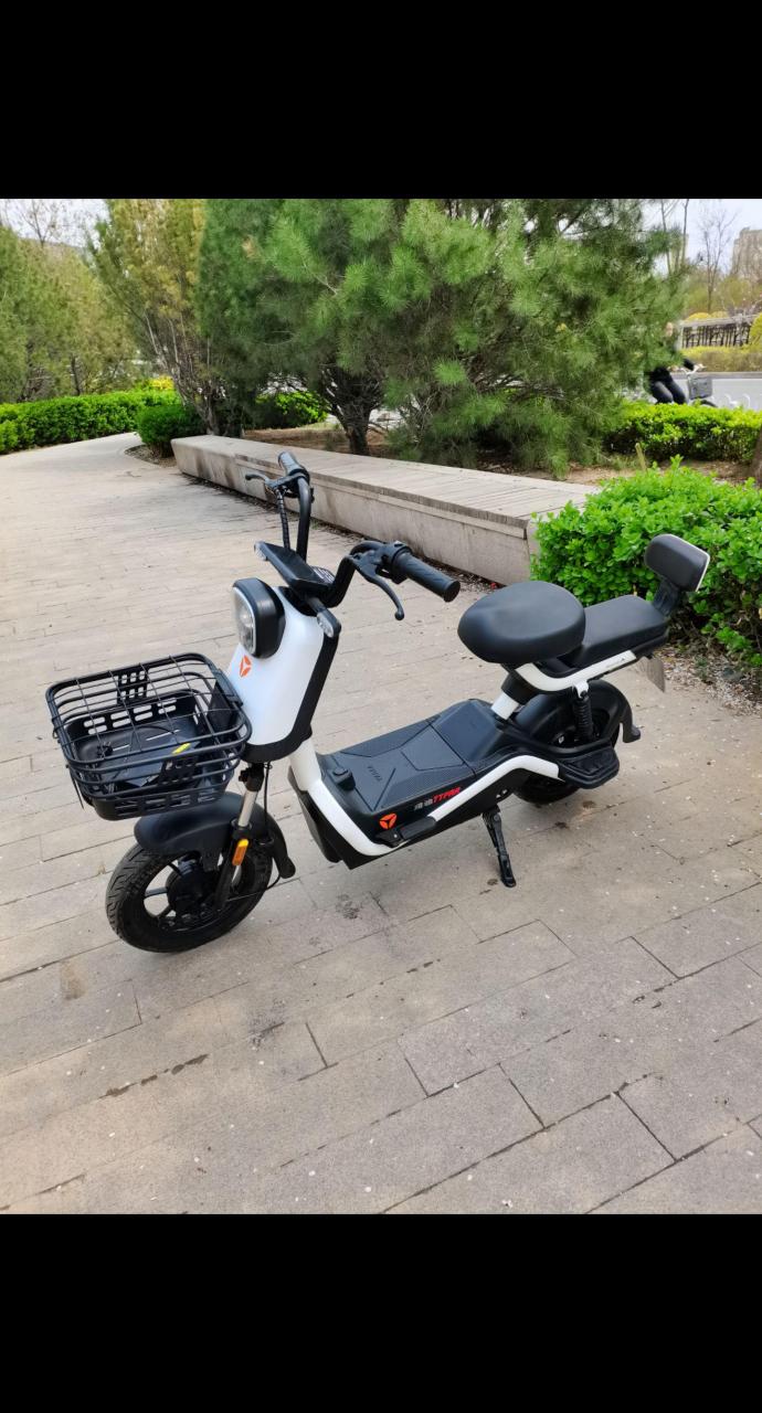 九五新雅迪冠能版速迈一台,6023石墨烯电池 ,续航久耐用动力足 嘎嘎新