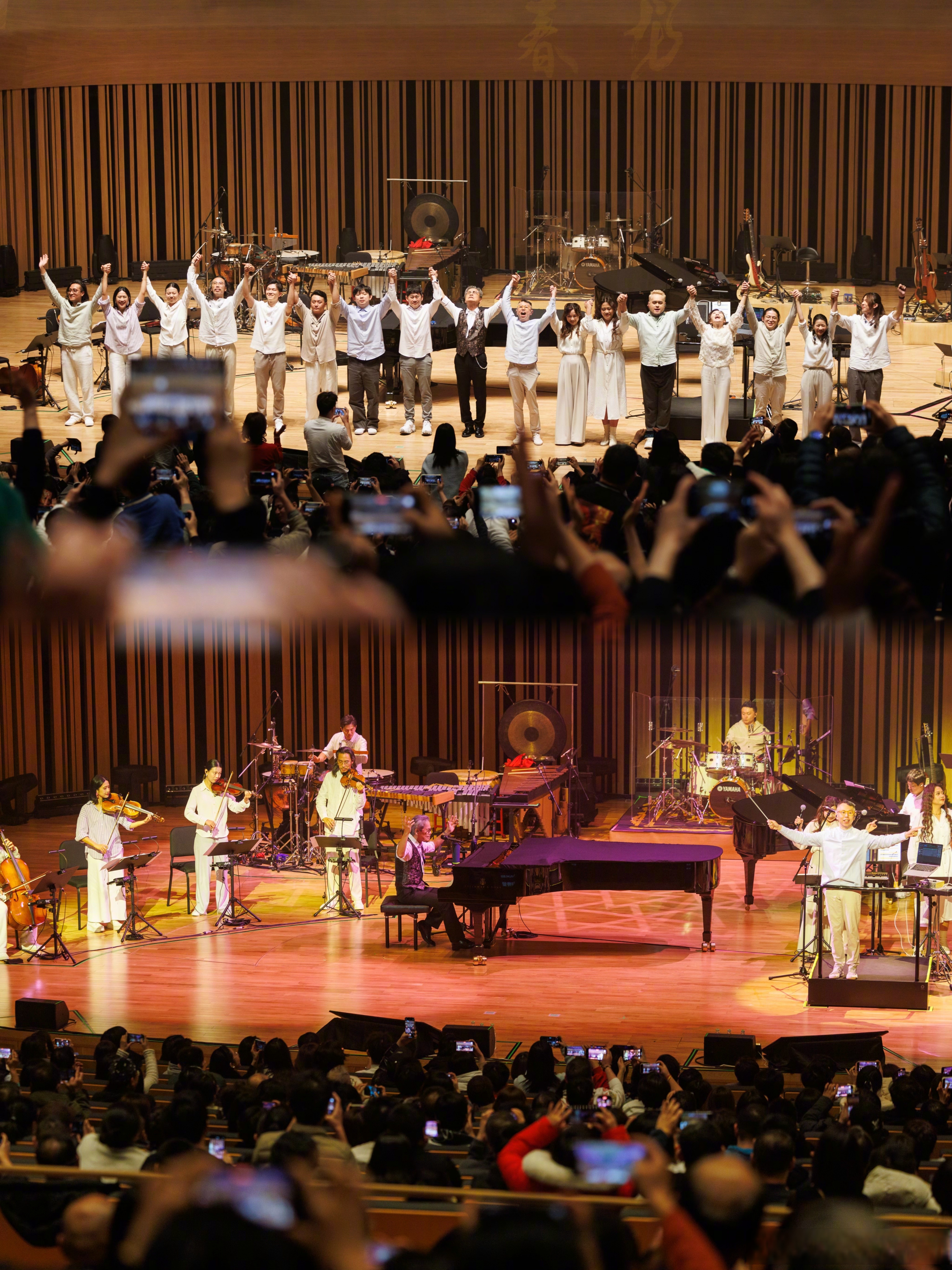 "北京艺术中心,就像是一件完美的乐器,我们在这个奇妙的声场里,一起