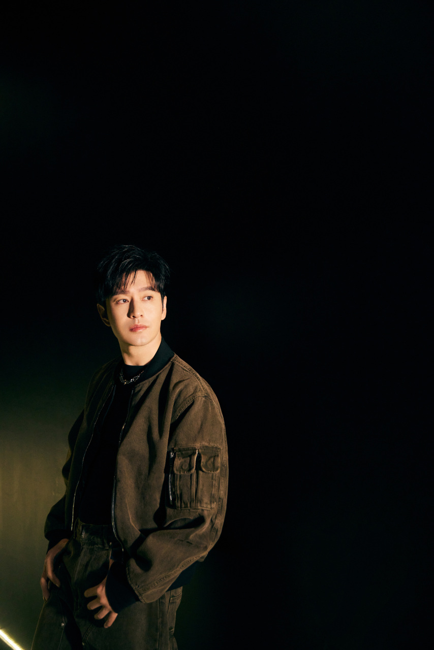 黄晓明# 深夜福利掉落[并不简单]