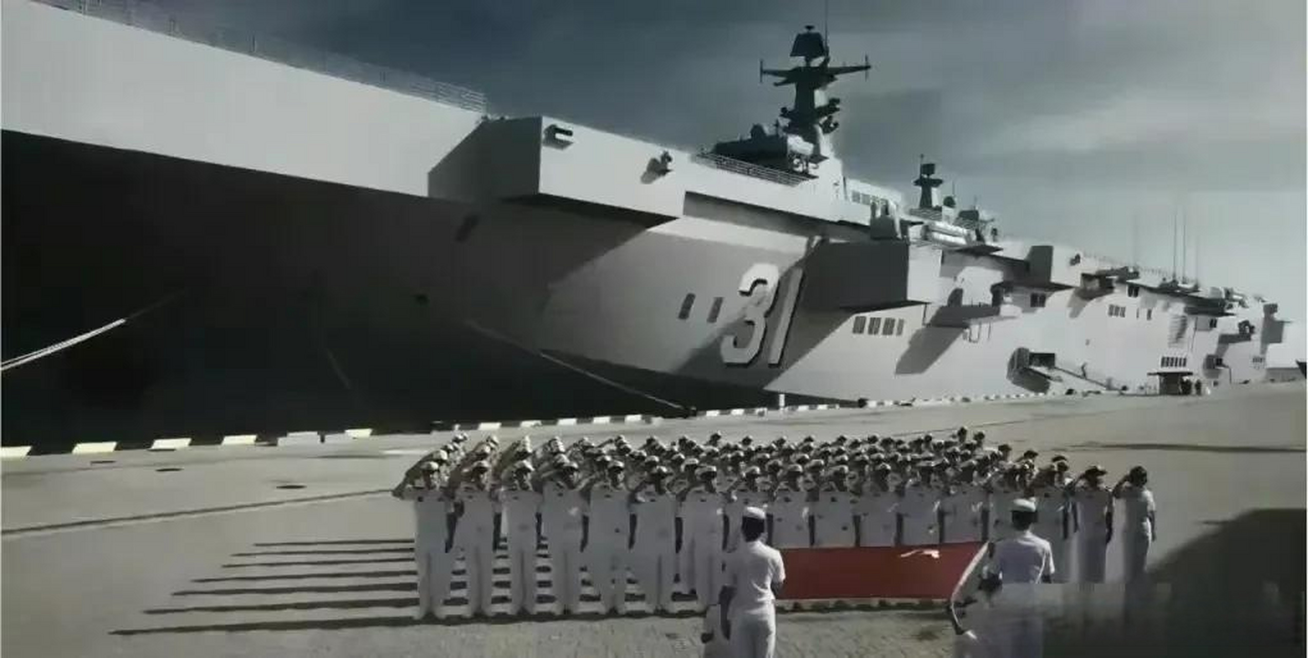 战忽局该给实习生培训培训了呀  第一张照片是由官方实习摄影师拍摄的