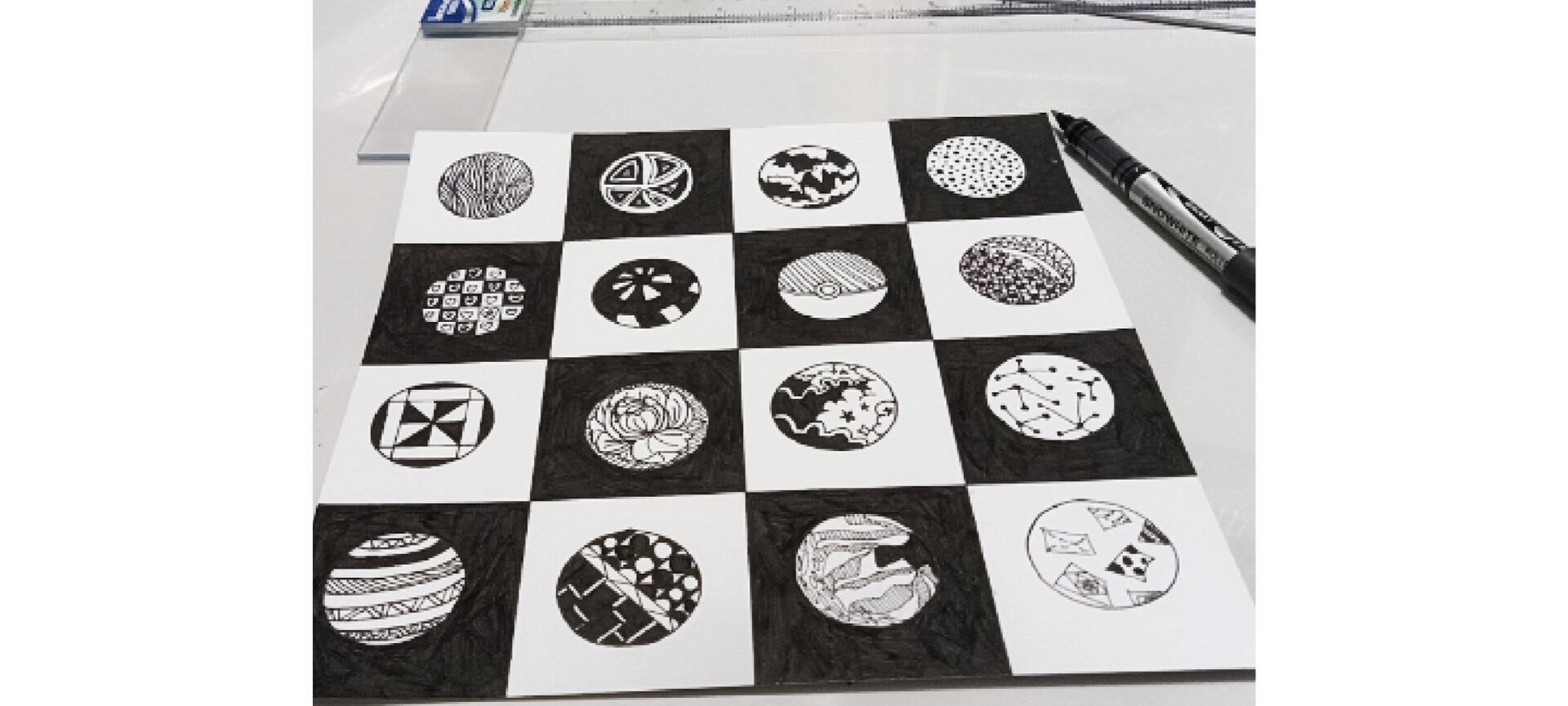 平面构成作业～ 一是同形异构,二是密集,三是对比,四是渐变