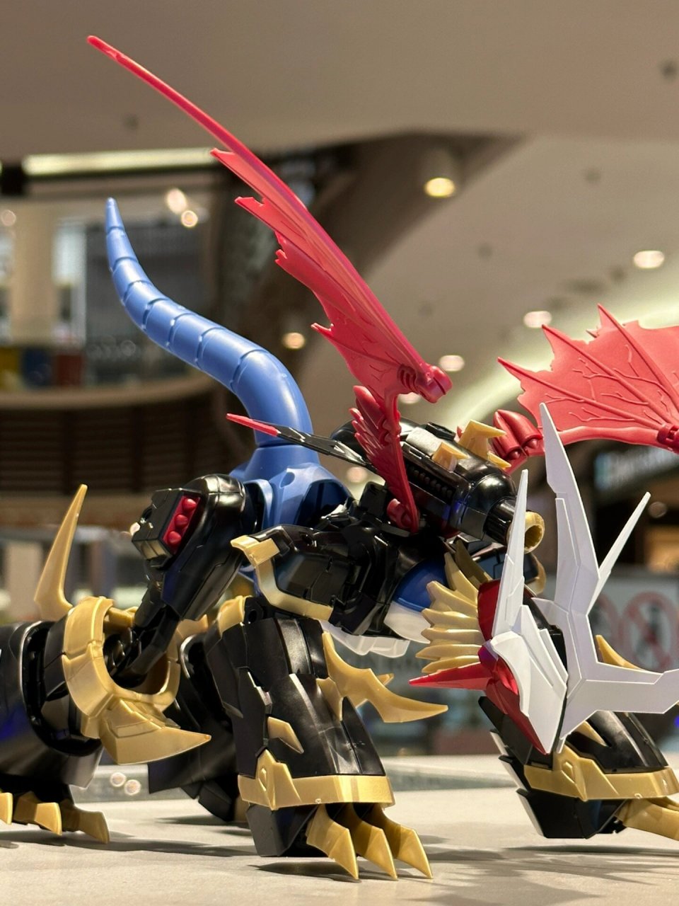 v仔兽ex和飞虫兽合体进化到机甲龙兽后再究极体进化的帝皇龙甲兽 想想