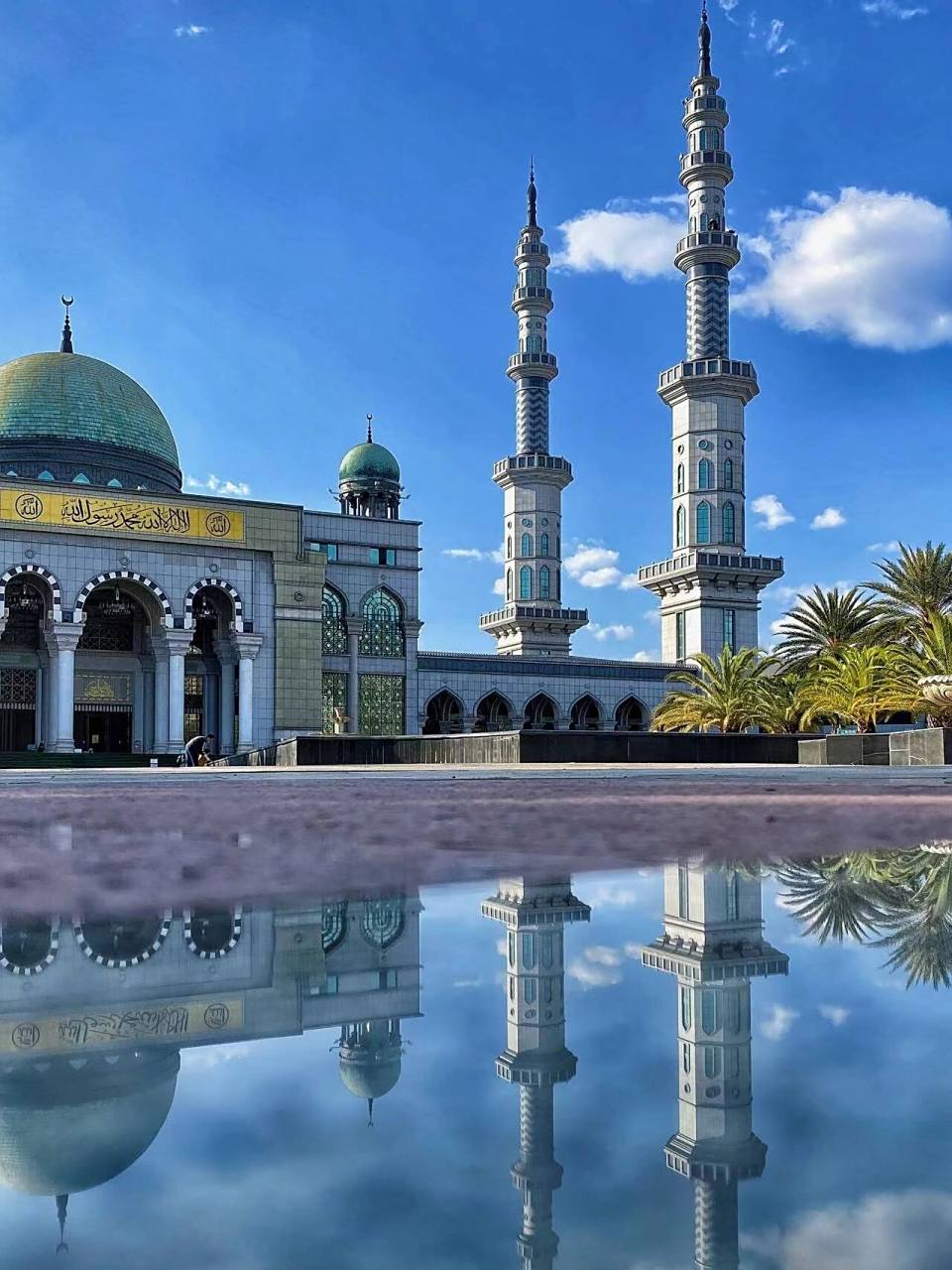 藏在云南村子里 红河州个旧沙甸大清真寺,据称耗资上亿元,是全亚洲最