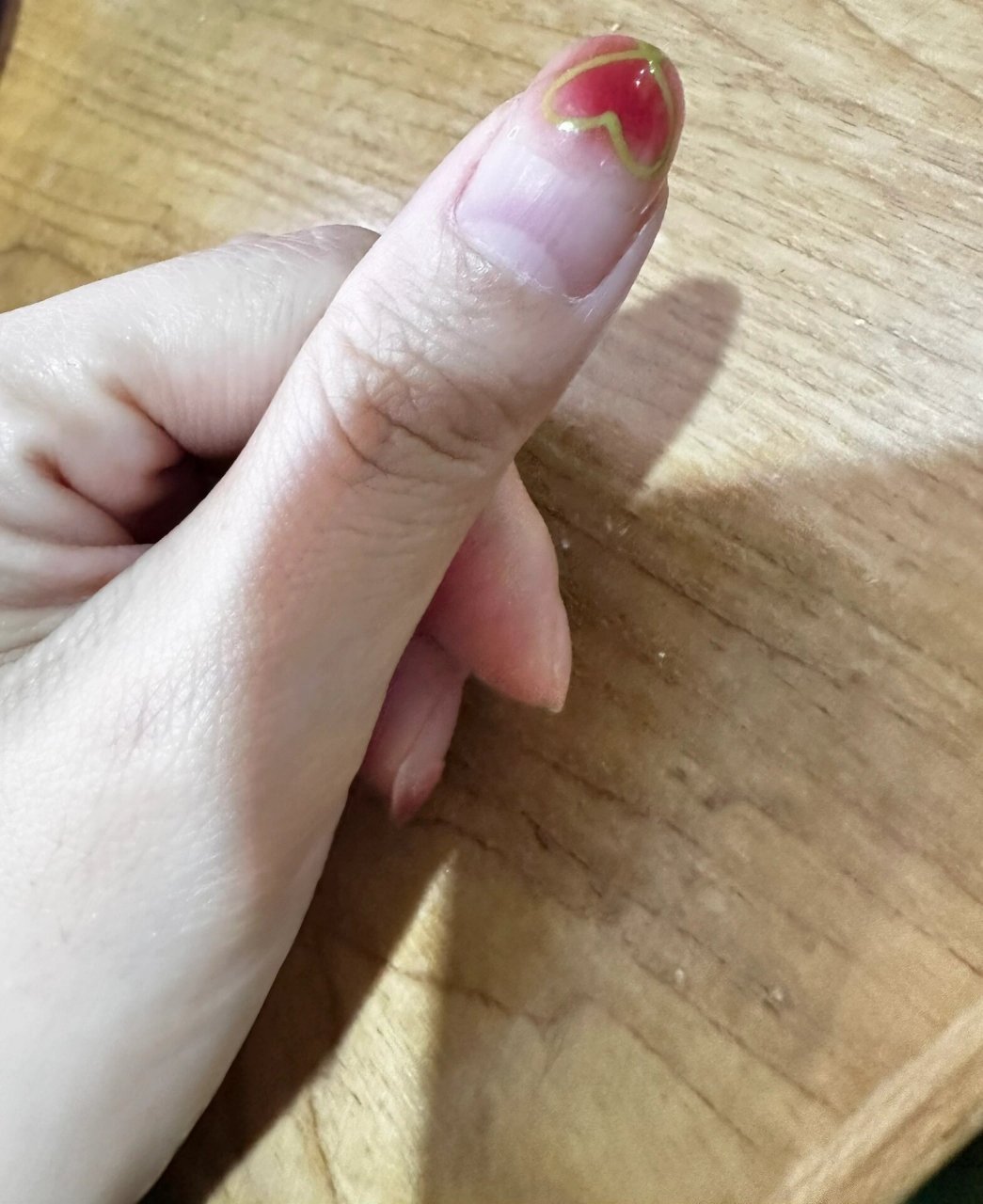 指甲生长速度真的跟心情有关吗?