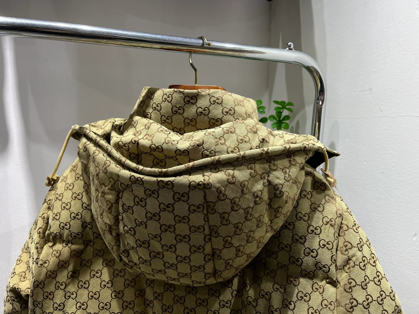 北面gucci联名款80%白鹅绒470克90299 #北面羽绒服# #gucci羽绒服