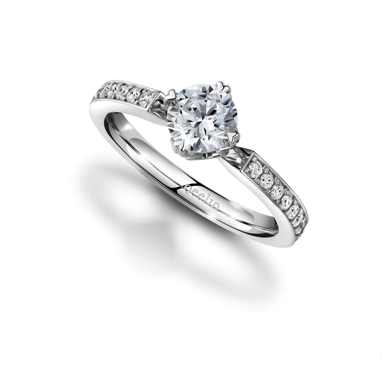 时尚生活实验室# 爱情的模样不尽相同,qeelin订婚钻戒因此也呈现出