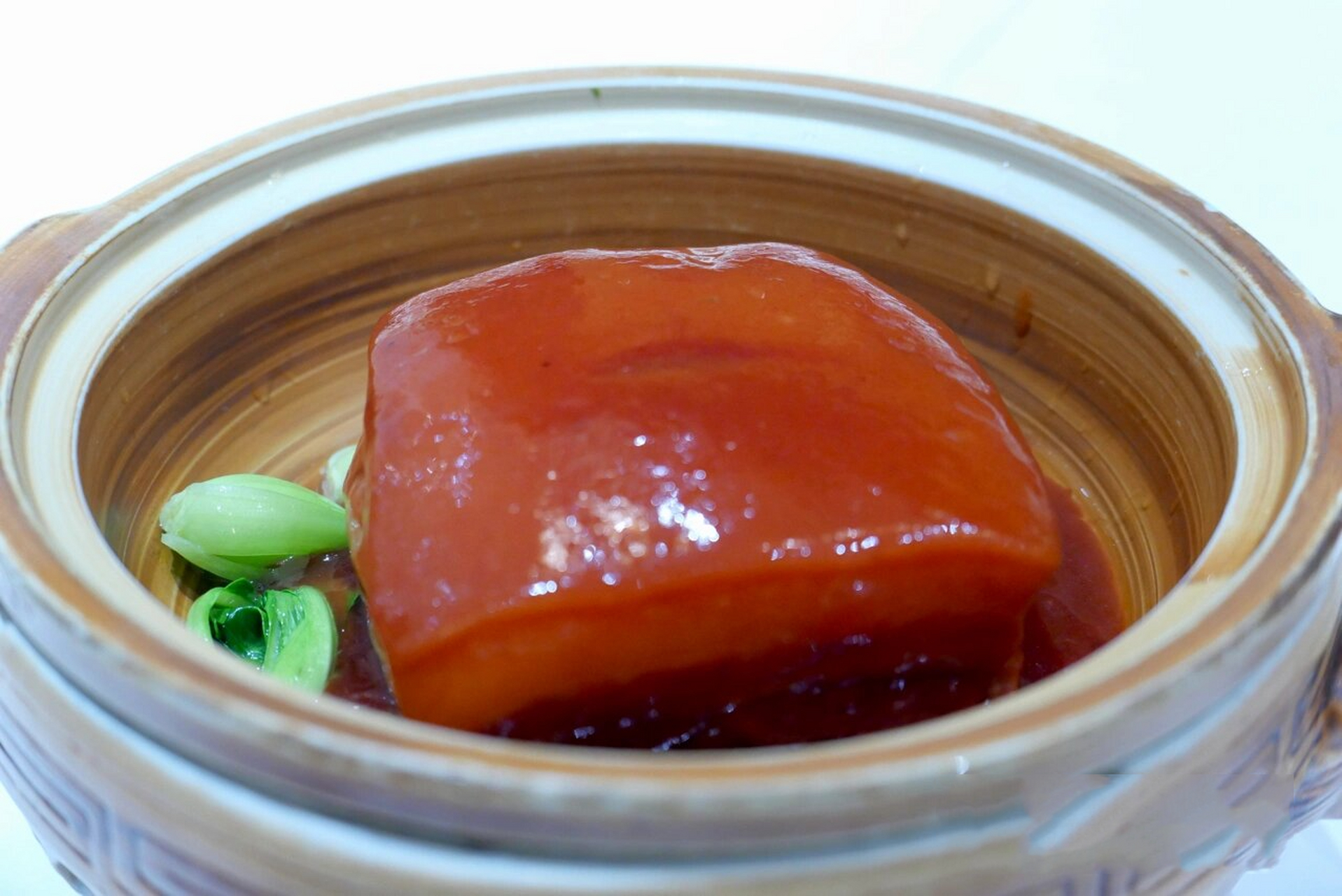 老正兴菜馆,酱方(红烧肉) 一块块家常红烧肉不上席,一定要酱方,老上海