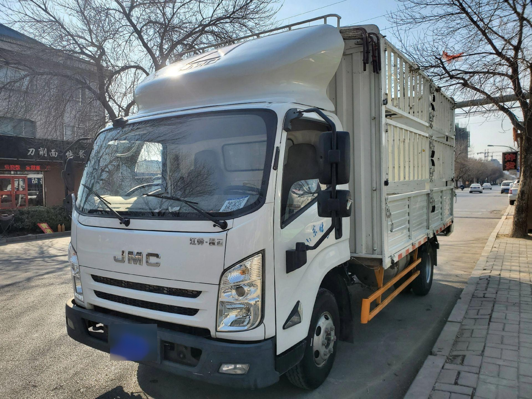 55米.两台21年8月江铃凯运4.2米高栏!内径宽2.45米!