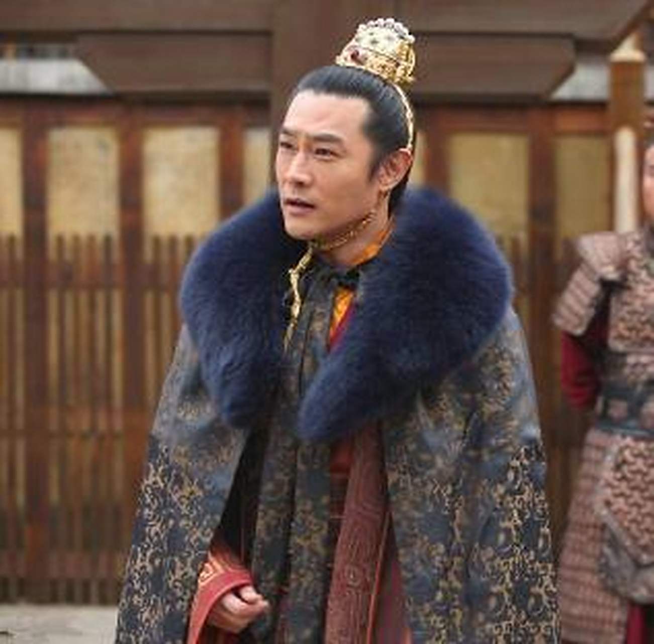 黄维德在《琅琊榜》中饰演的誉王非常出色,誉王是大雍的皇子,他是个