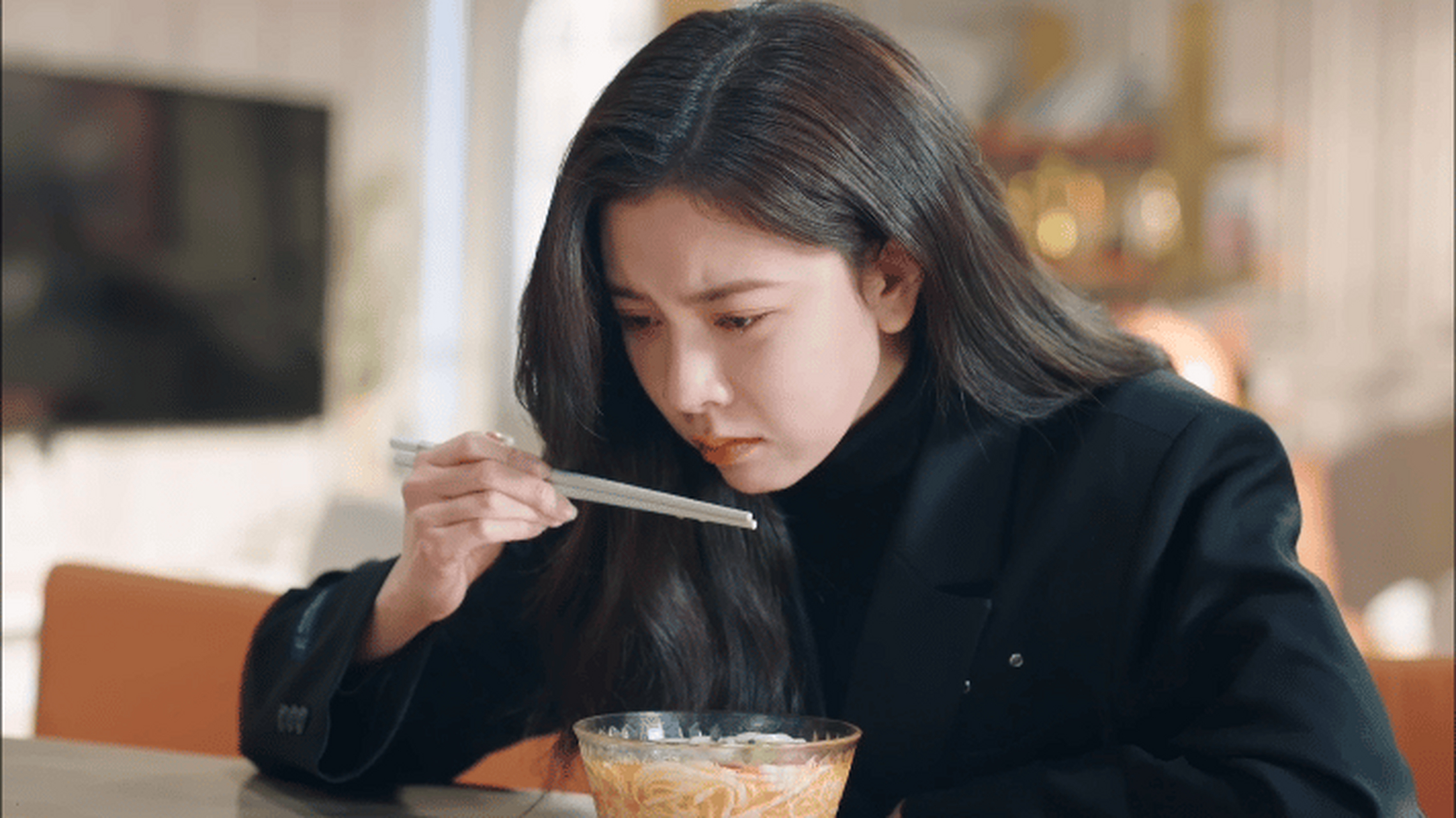 宋妍霏主演电视剧《爱的勘探法》迎来大结局,cc饰演的苏纪时从妹妹口