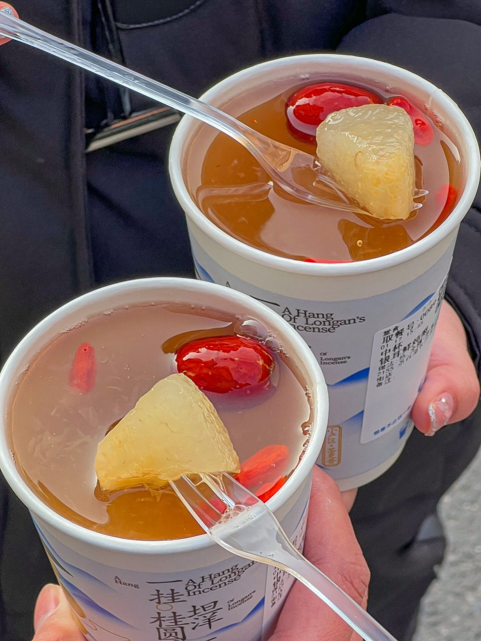 茶百道是懂冬天女生想喝什么的01! …谁不爱银耳鲜炖梨98啊!