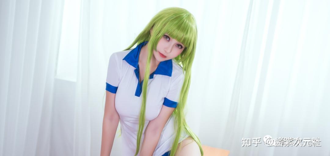 身材和颜值都超级强的coser菌烨tako