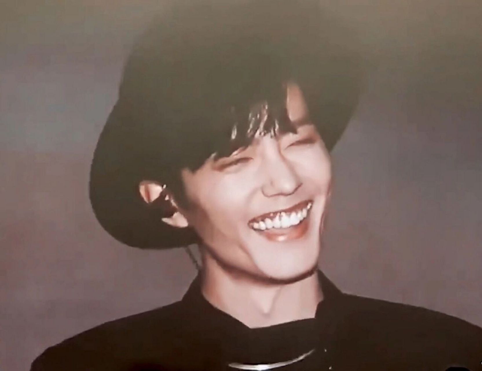 没错,就是这个笑容! 在线求这个笑容的高清图