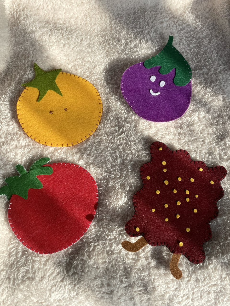 不织布手工78|杯垫 杯垫其实是最开始做的～我妈用来垫热的茶杯