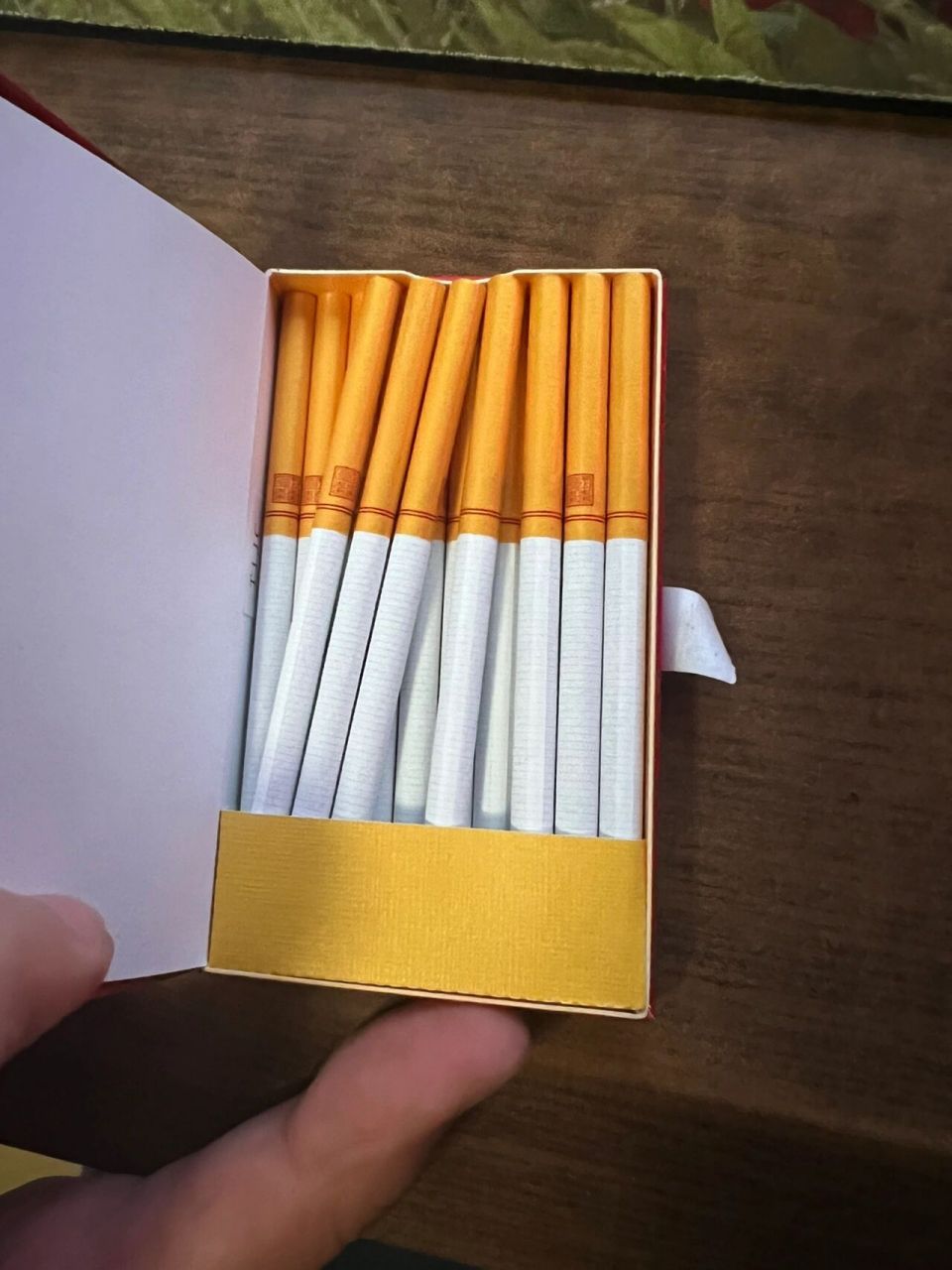 双喜莲香烟多少钱一包图片
