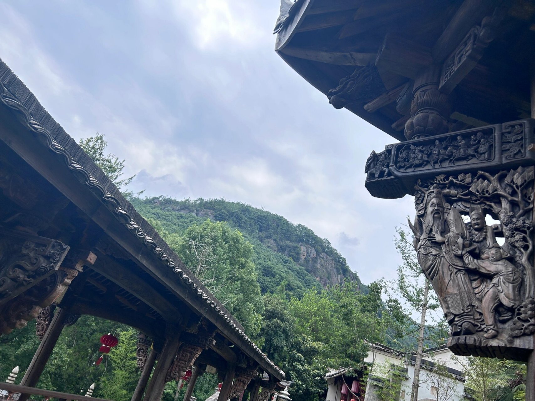 浦江宝掌寺 宝掌有法,高山有茶.  挺有意境的一所寺庙.