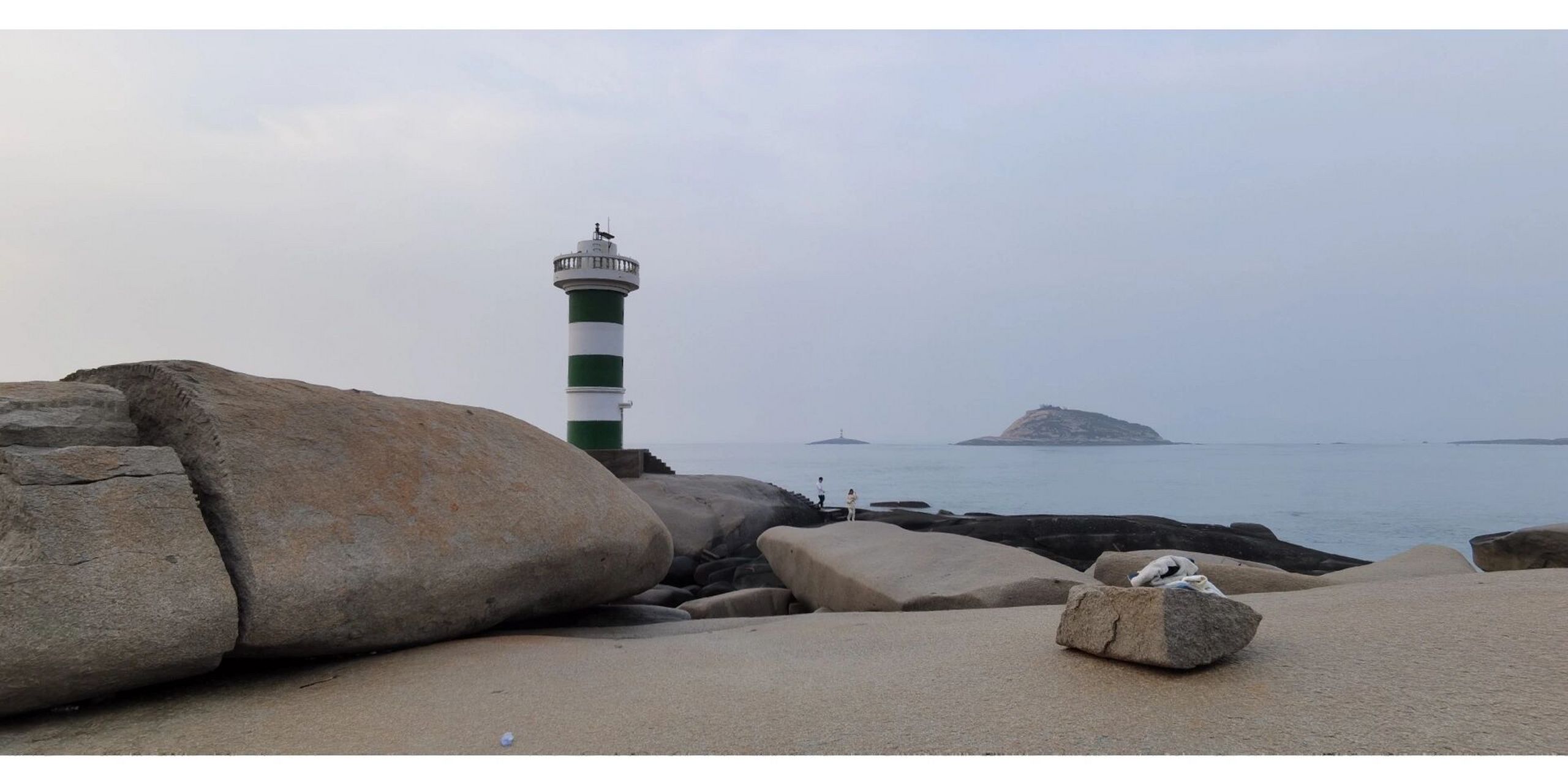 99东山岛灯塔|南屿双面海98 《你的婚礼》取景地中的绿色灯塔在