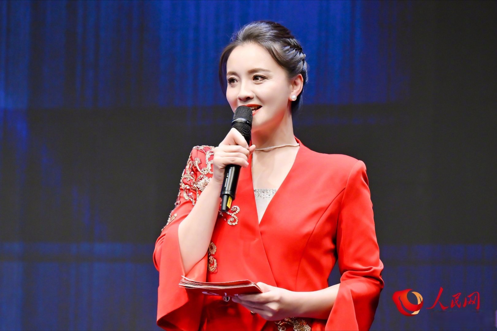 很荣幸,主持由人民网,中国电影家协会联合主办的第四届"光影中国"荣誉