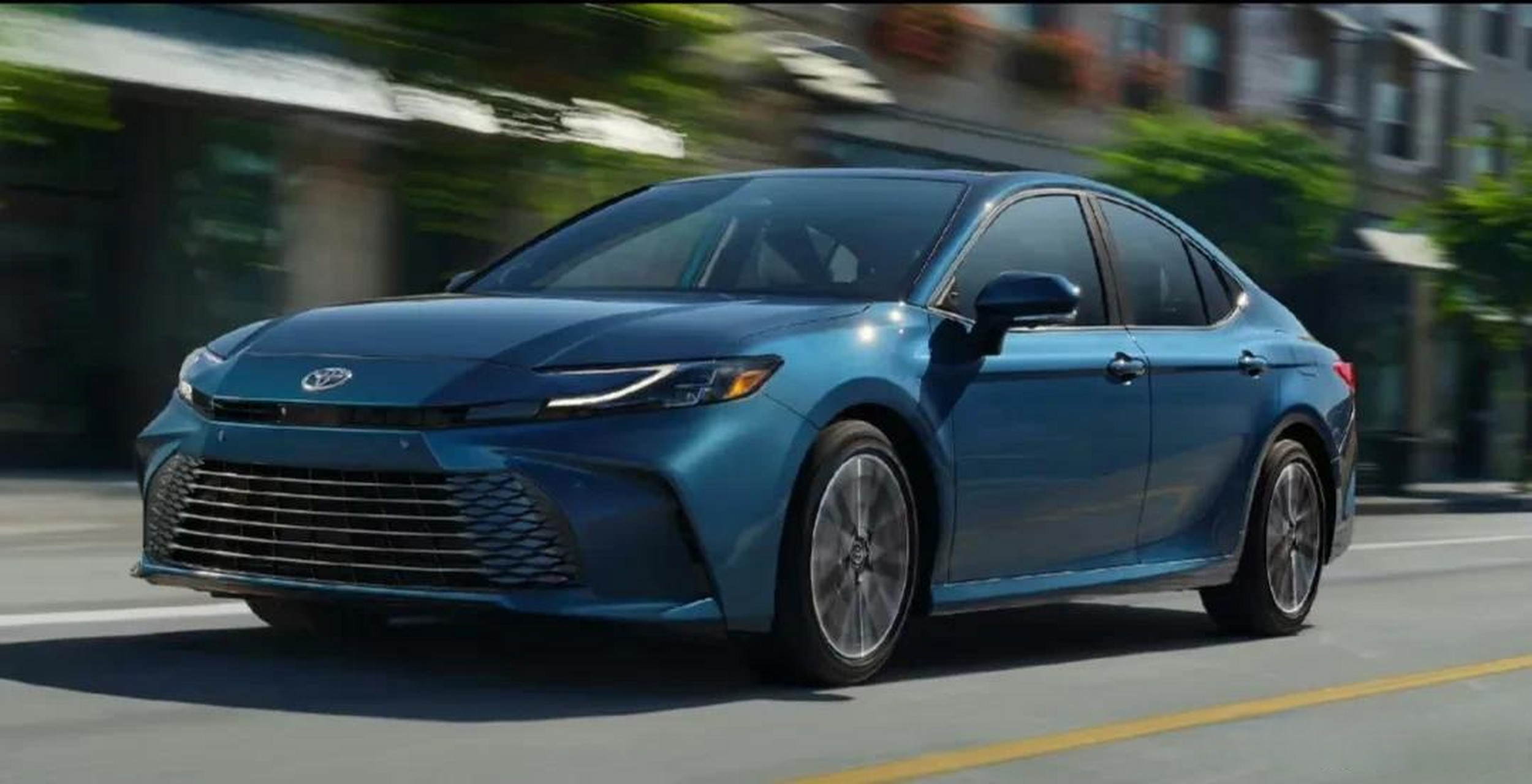 近期,据有关渠道获悉:丰田第九代凯美瑞海外版近期已经在海外正式上市