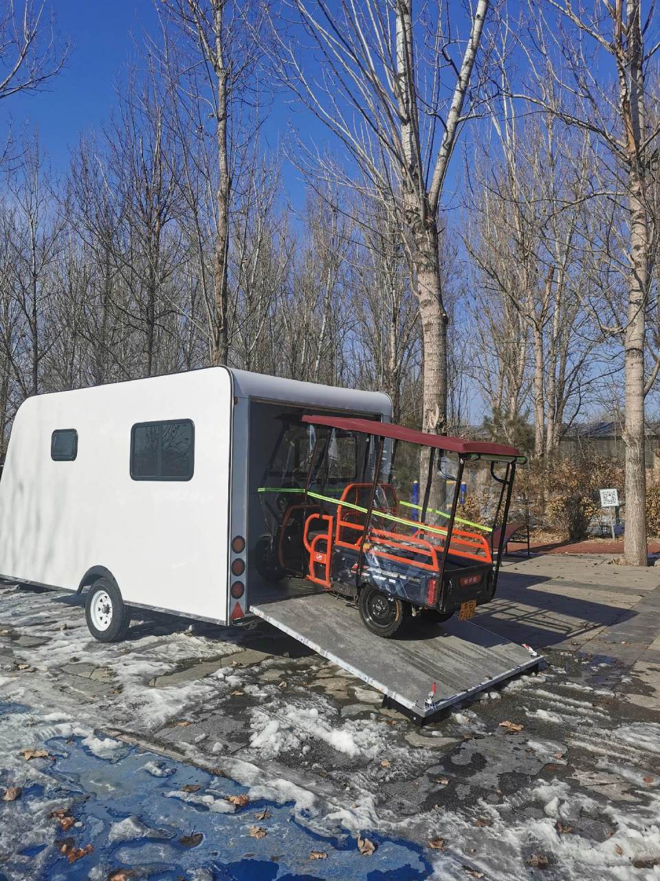 拖挂式玩具搬家工房车,可以作为移动库房车,移动仓库车,移动办公室,有