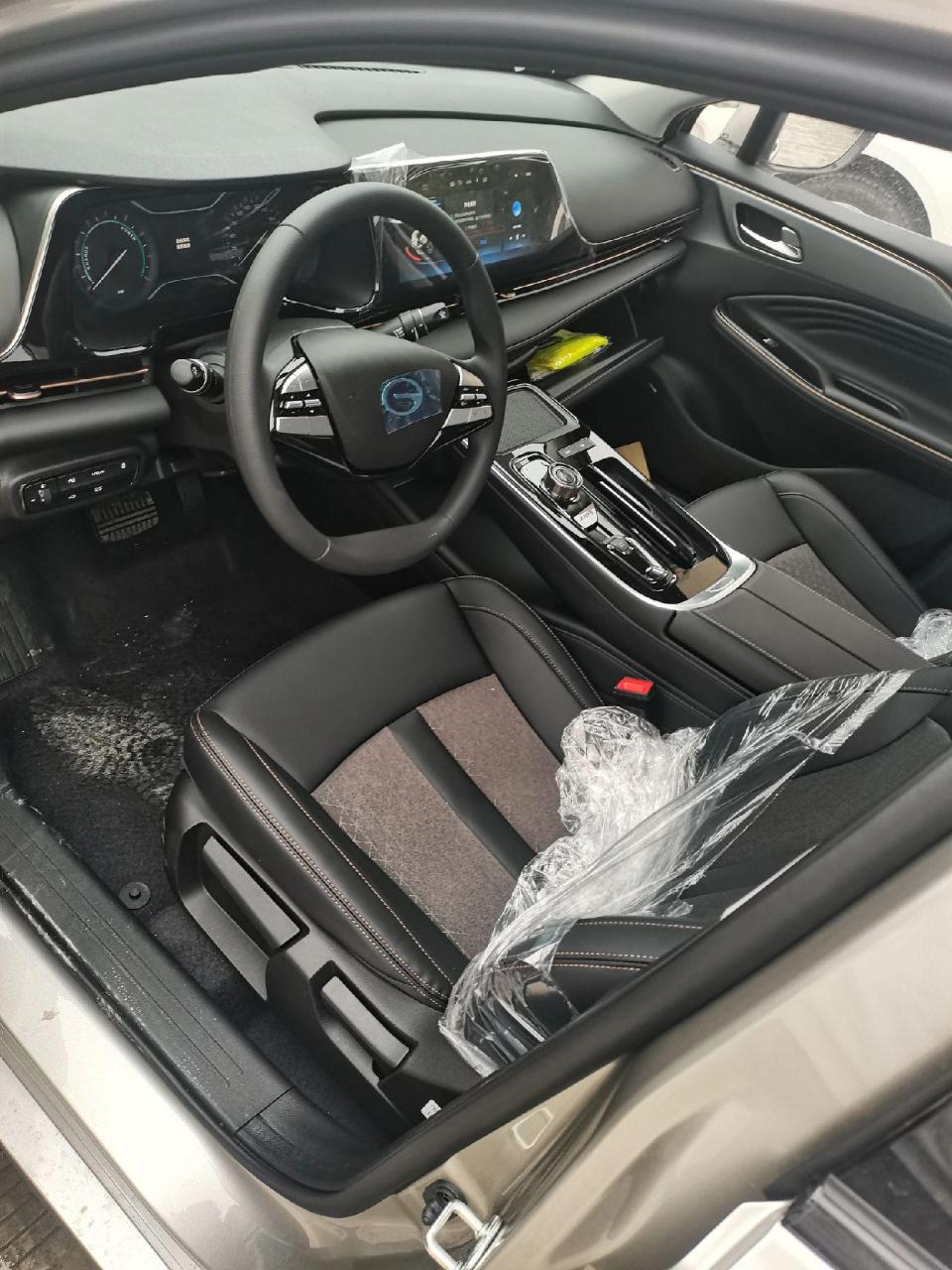 新能源汽车 0首付提车,广汽埃安魅580, 480续航