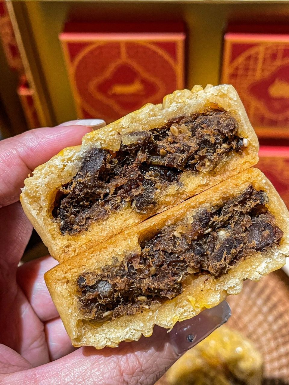 济南人推荐6015好吃到01广式川香牛肉月饼04  又到炫月饼的