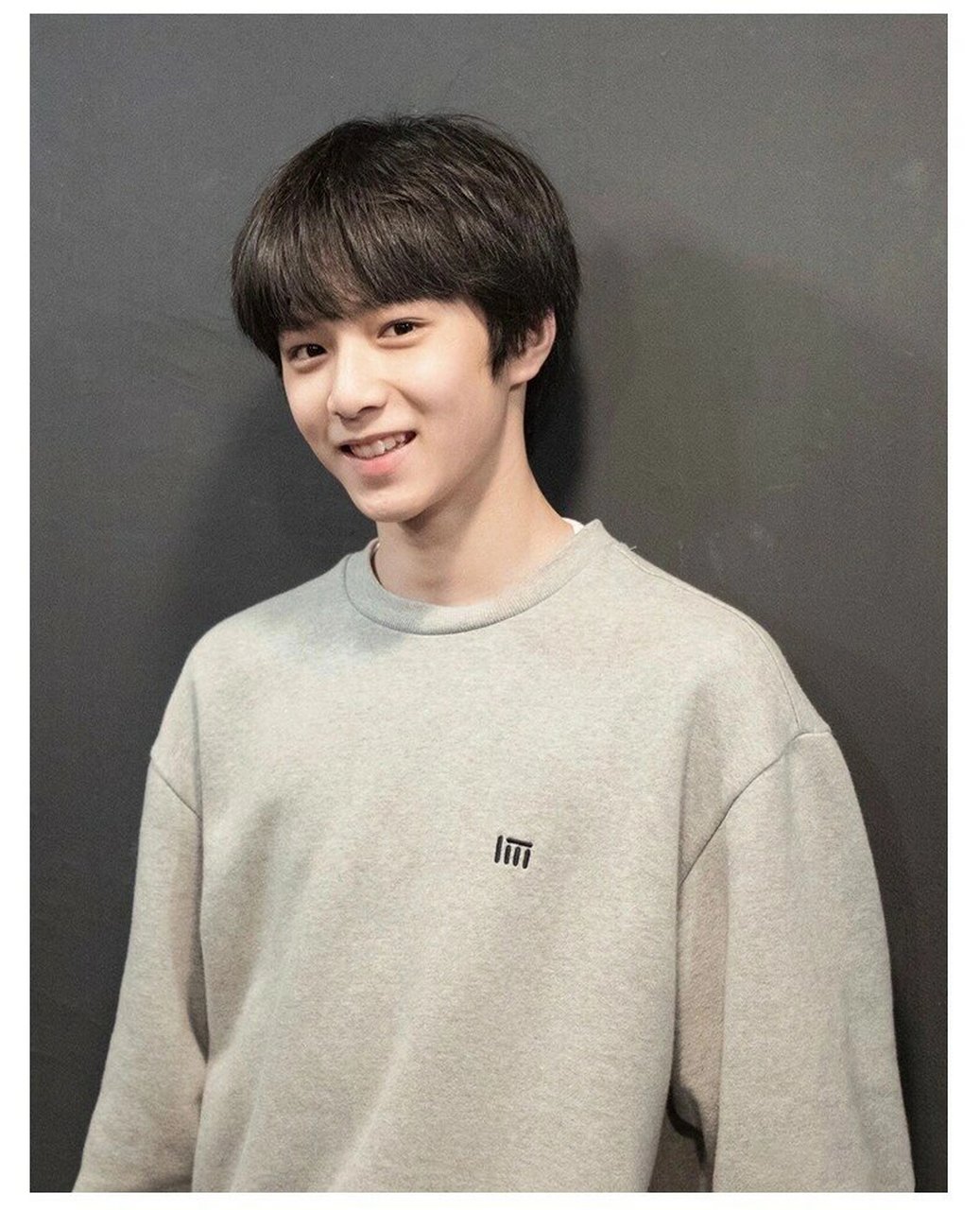 tnt时代少年团刘耀文壁纸/头像 "让我们的每一次见面都是以各自更好的